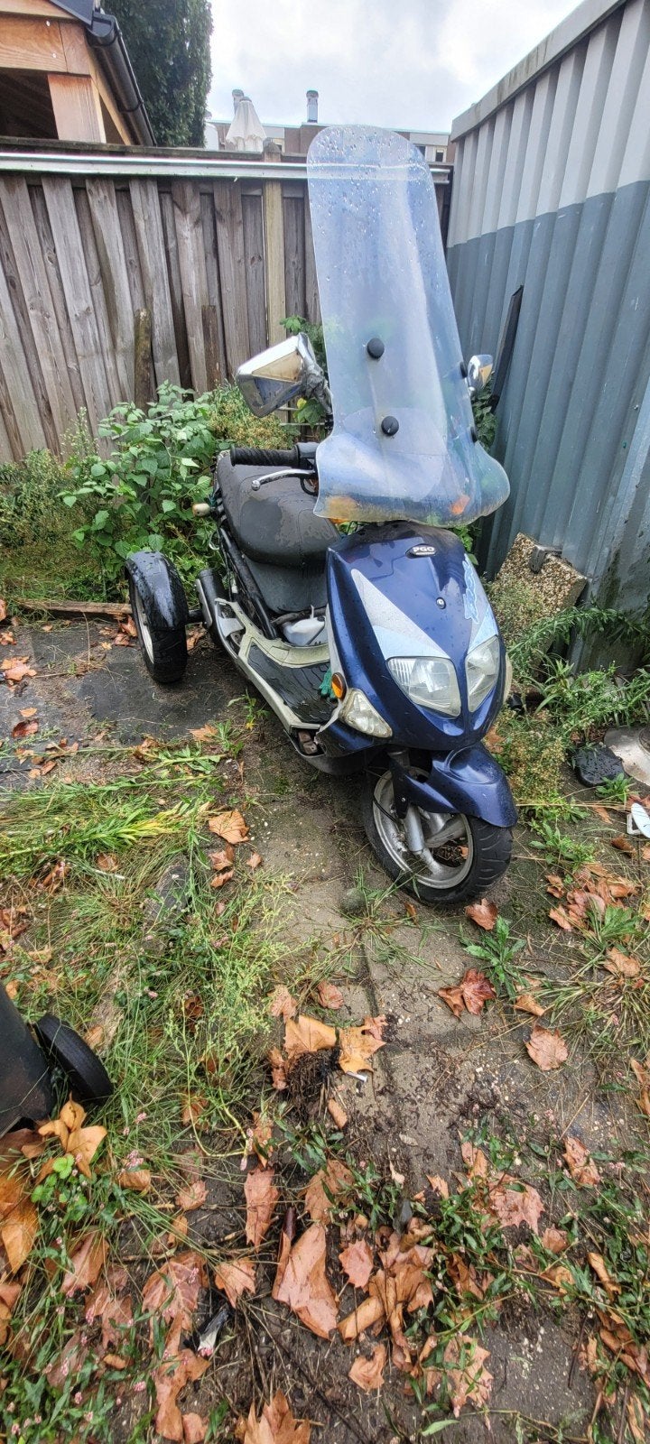 2 driewielers pgo t rex 50 mindervaliden. geen helm, Ophalen, Gebruikt