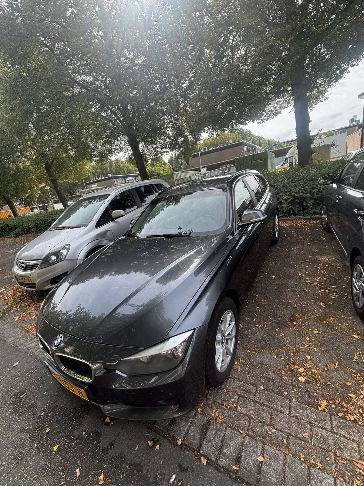 BMW 3-Serie 316d 116pk 2014 Grijs, Achterwielaandrijving, 1995 cc, Zwart, 4 cilinders