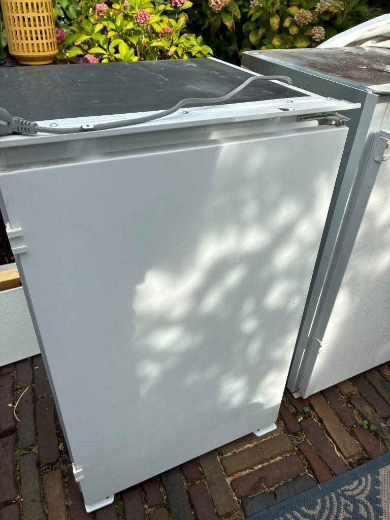 Koelkast whirlpool, 100 tot 150 liter, Ophalen, 85 tot 120 cm, Zonder vriesvak