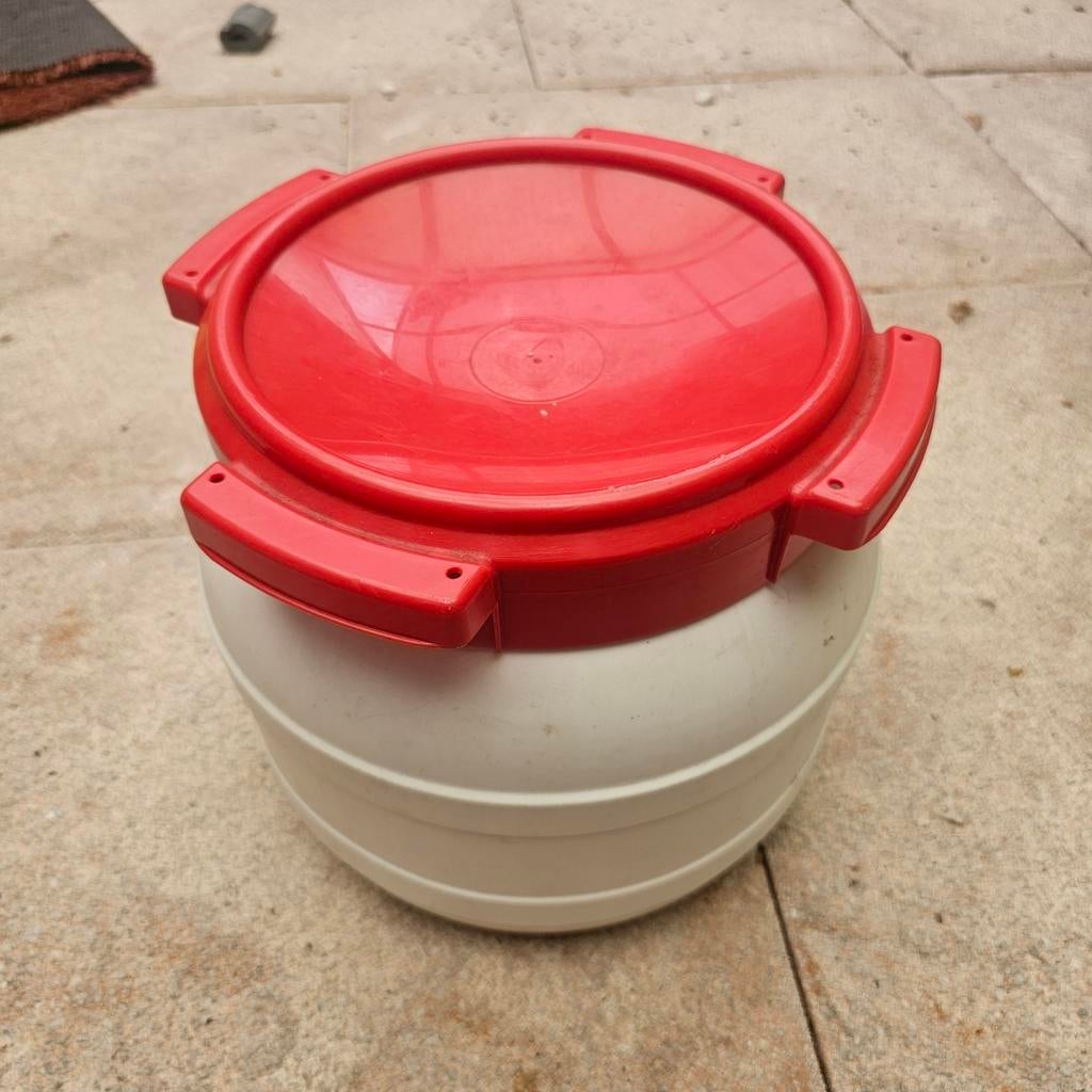 Water dichte container, Ophalen of Verzenden, Zo goed als nieuw, Kombuis en Sanitair