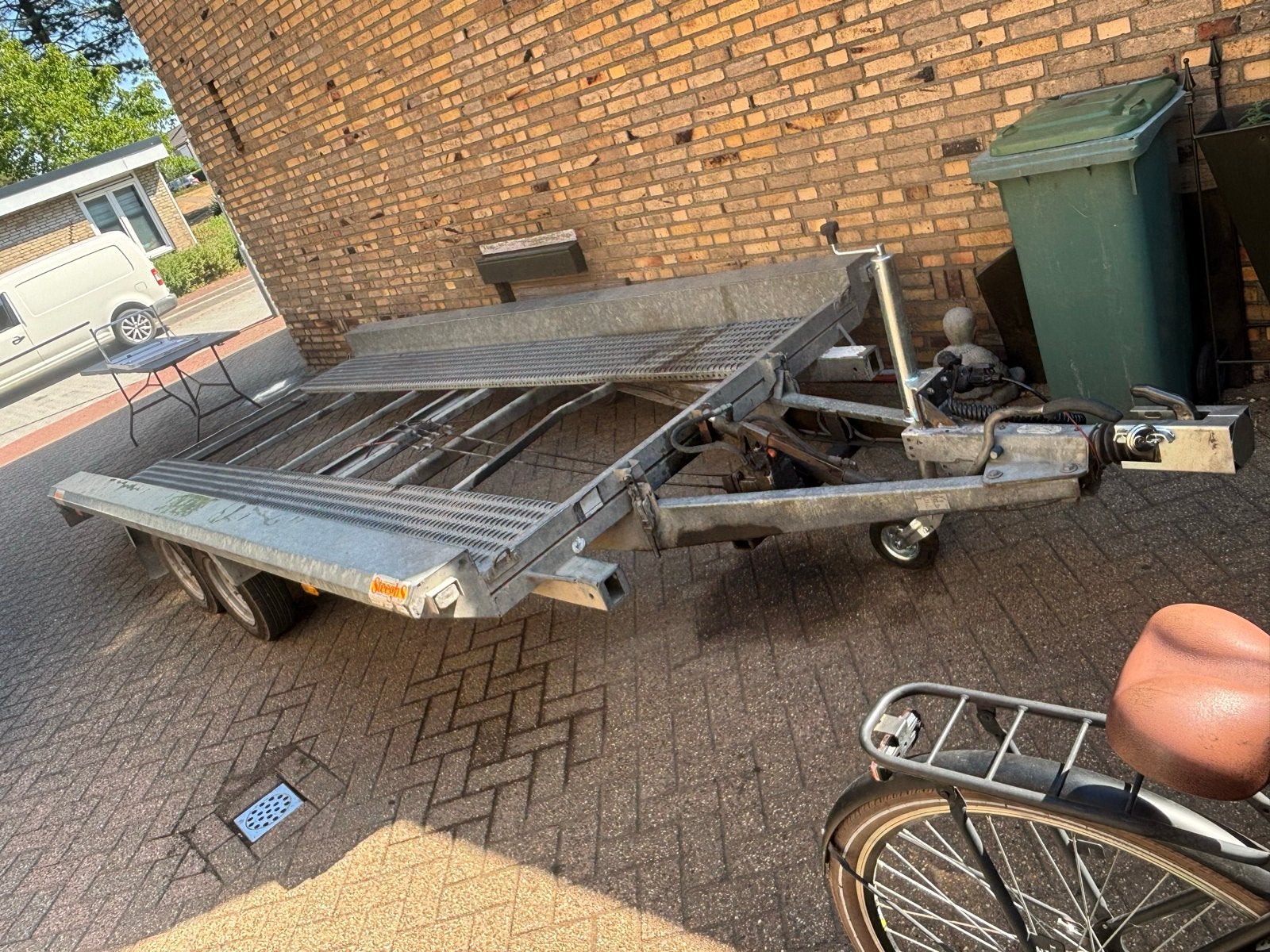 Hapert kantelbare autoambulance, Ophalen, Gebruikt