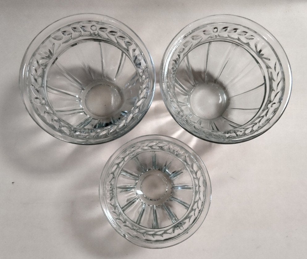 Set van drie vintage kristalglazen kommen. Stijl Noritake, Transparant, Ophalen of Verzenden, 13 cm, Glas