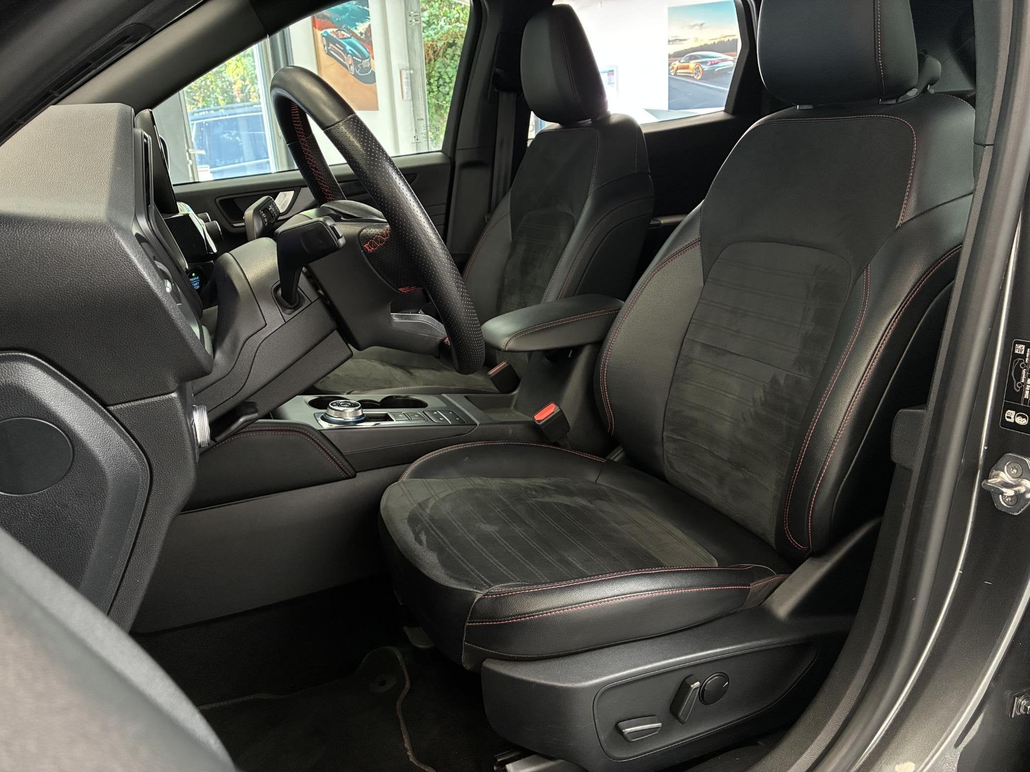 Foto 3 van Ford Kuga 2.5 PHEV ST-Line X | TREKHAAK | CAMERA | 90% SOH |