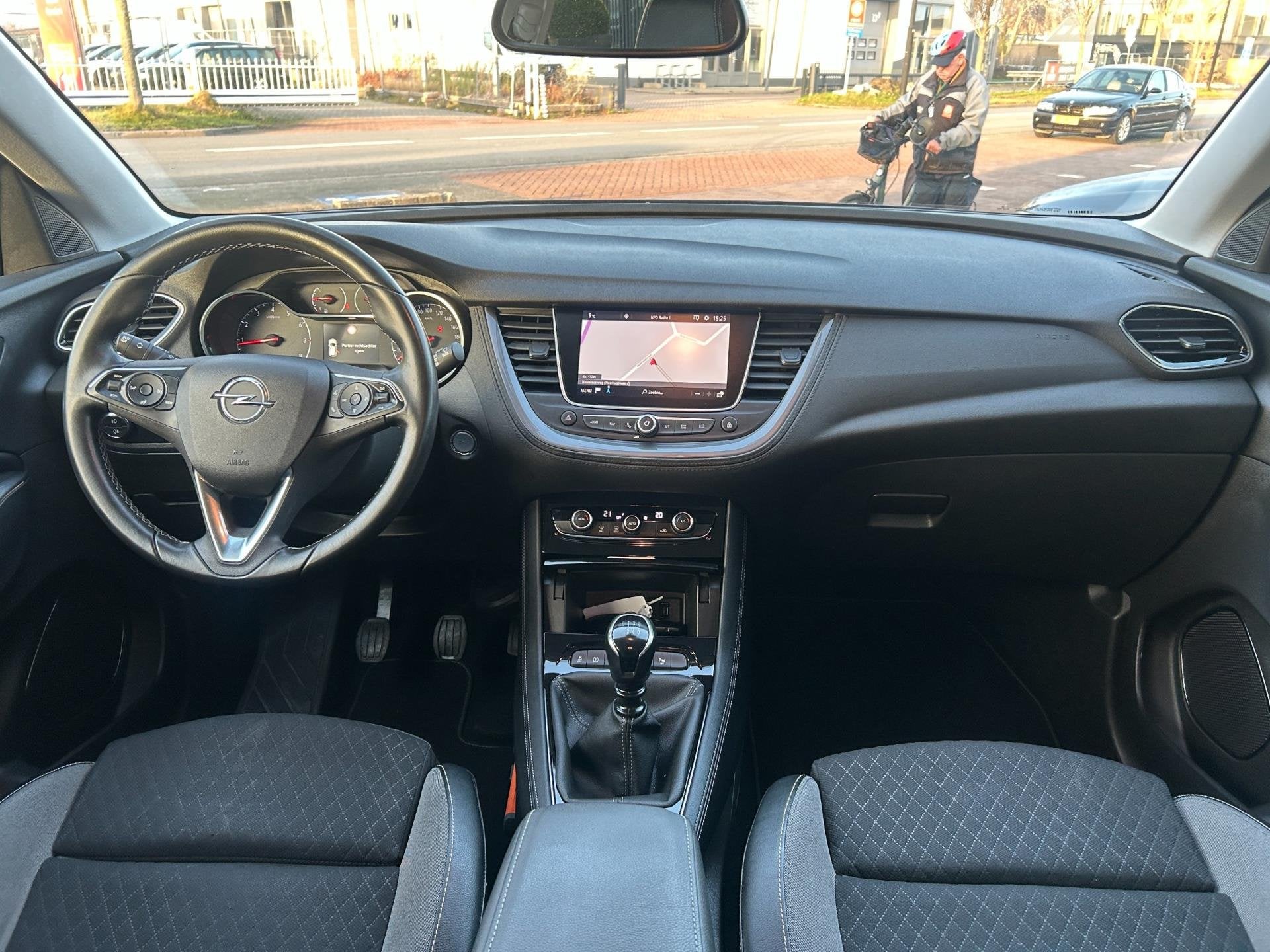 Opel Grandland X 1.2 Turbo Innovation Clima|Cruise|NAV|Carpl, Auto's, Voorwielaandrijving, Gebruikt, Euro 6, 1199 cc