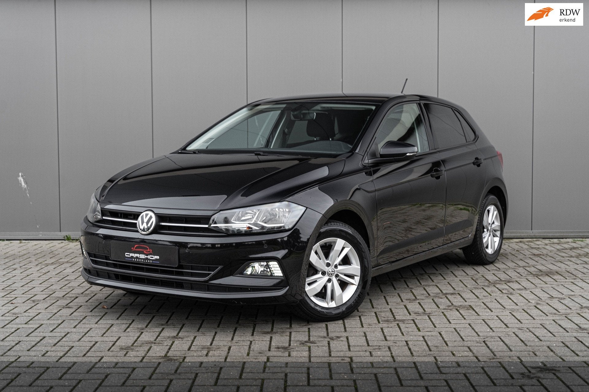Volkswagen Polo 1.0 TSI Highline 95PK VIRTUAL/KEYLES/ACC/PDC, Voorwielaandrijving, Stof, Gebruikt, Zwart