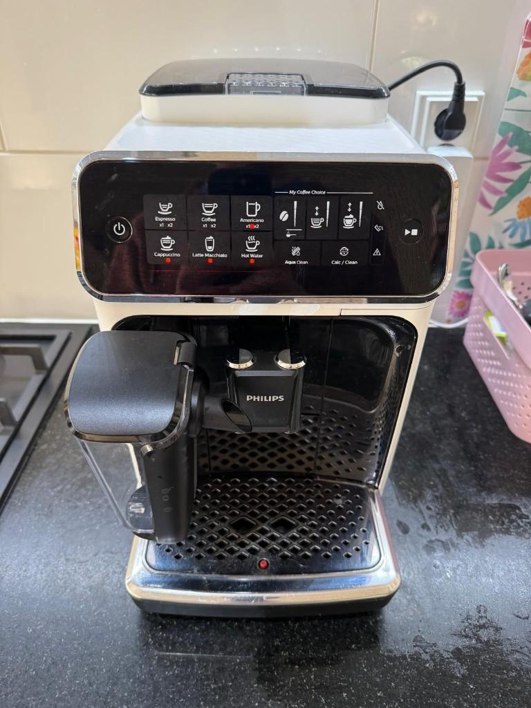 Philips Koffiemachine 3200 EP3243/50 LatteGo, Witgoed en Apparatuur, Koffiezetapparaten, Espresso apparaat, Ophalen of Verzenden