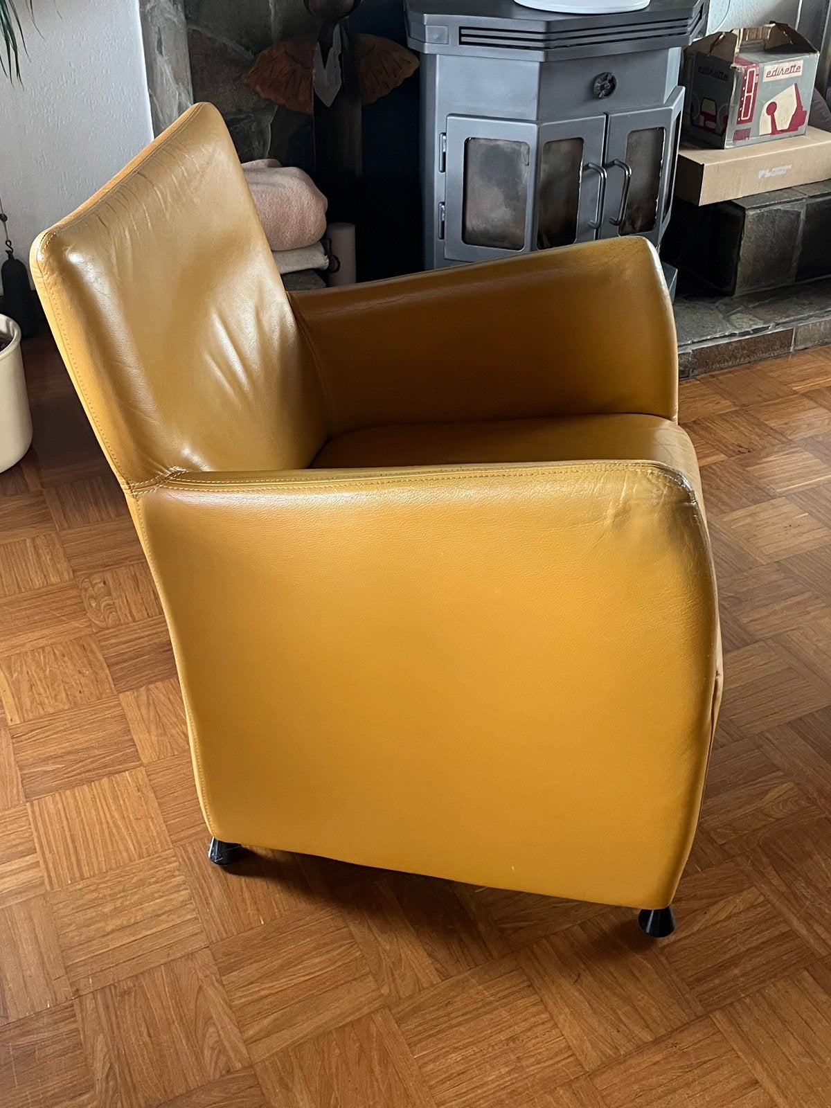 Mosterdgeel fauteuil, Ophalen, Gebruikt, Minder dan 75 cm, Leer