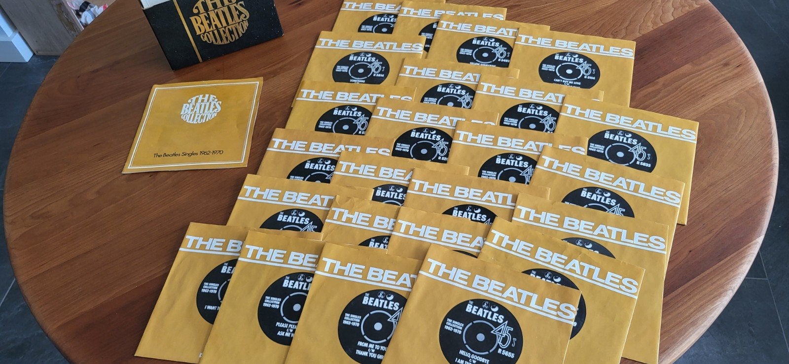 The beatles collection 24 singles, Ophalen of Verzenden, Gebruikt, Pop