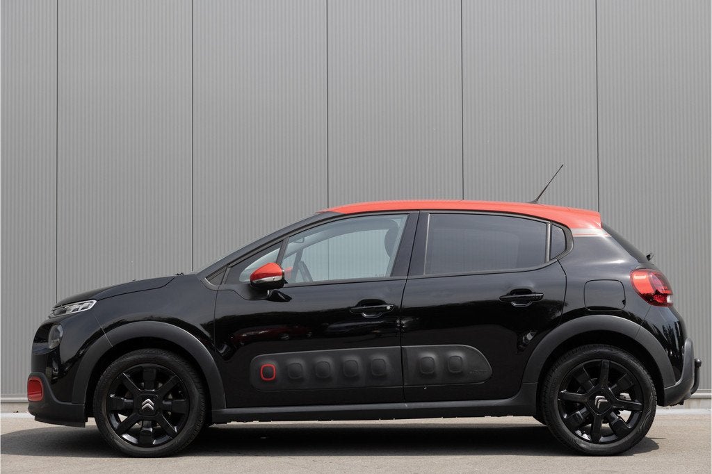 Citroën C3 1.2 | SHINE | CAMERA | TREKHAAK | NAVI | CRUISE, Voorwielaandrijving, 1025 kg, 1199 cc, Zwart
