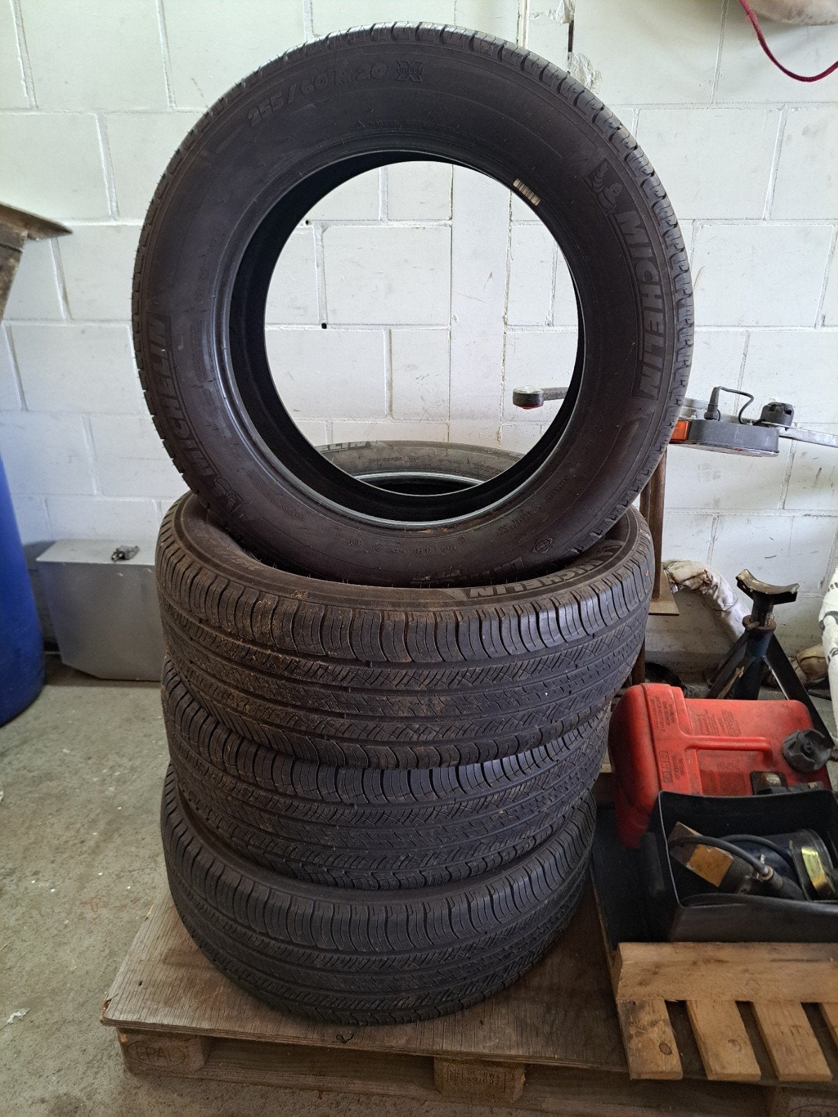 4x M+S Michelin banden 255/60R20     circa 5mm profiel, Gebruikt, 255 mm, Ophalen of Verzenden, All Season