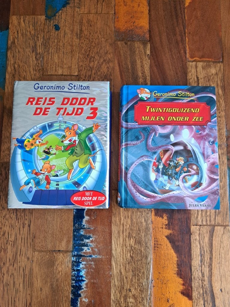 Geronimo Stilton - Reis door de Tijd 3 en Klassieker, Boeken, Ophalen, Zo goed als nieuw, Geronimo Stilton, Fictie algemeen