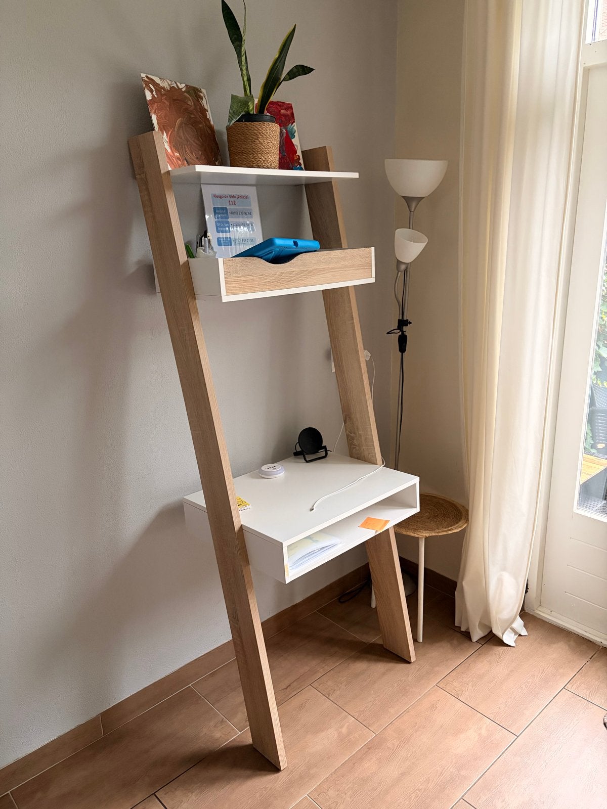 Modern wit en hout bureau met opbergruimte, Opbergruimte, Gebruikt, Hout, Ophalen of Verzenden