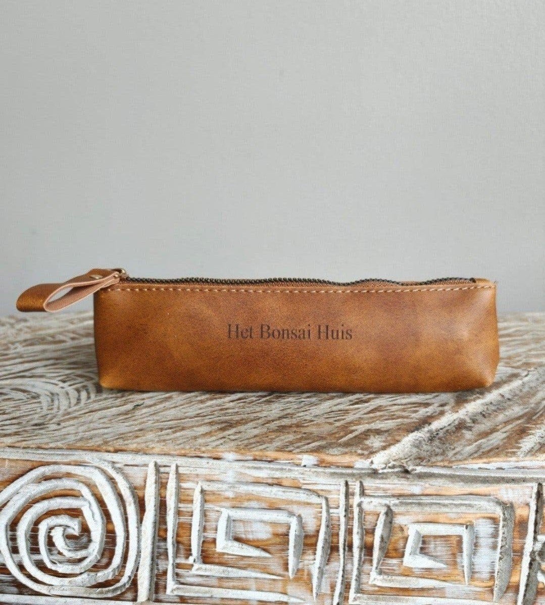 Het Bonsai Huis Etui voor klein gereedschap, Bloeit niet, Halfschaduw, Minder dan 100 cm, Overige soorten
