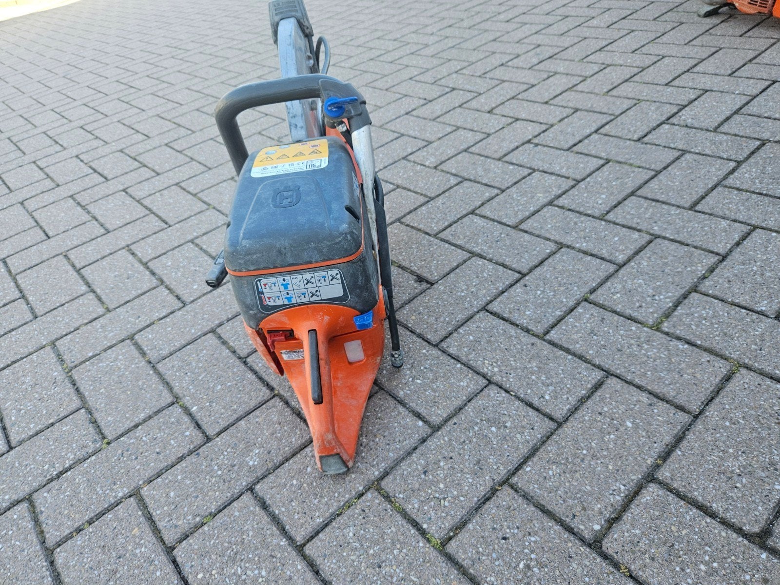 Husqvarna K770 Bandenzaag - Zo goed als nieuw, Ophalen of Verzenden, Zo goed als nieuw, Overige typen, Husqvarna