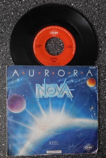 Nova - aurora, Ophalen of Verzenden, Zo goed als nieuw, 7 inch, Levenslied of Smartlap
