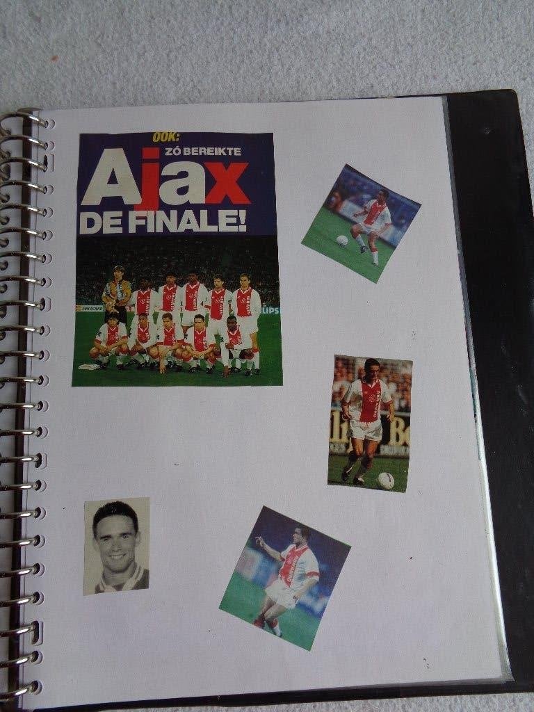 Ajax rond jaren  90 knipsels, Ophalen of Verzenden, Zo goed als nieuw, Ajax, Poster, Plaatje of Sticker