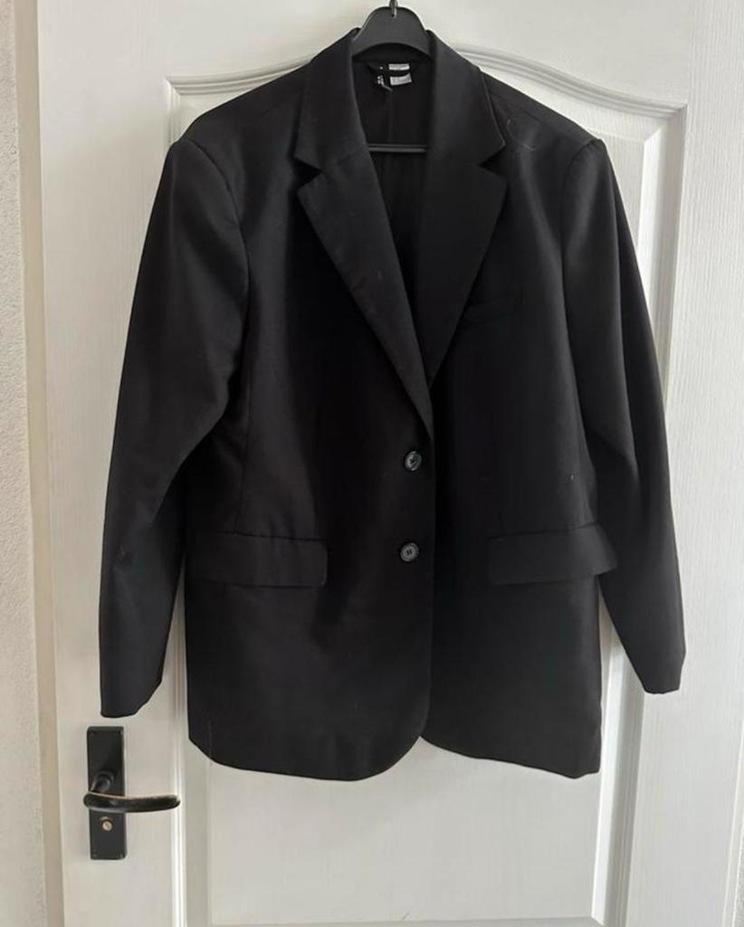 H&M Divided Zwart Colbert Maat M (valt als 42/44), Zwart, Maat 42/44 (L), Ophalen of Verzenden, Zo goed als nieuw