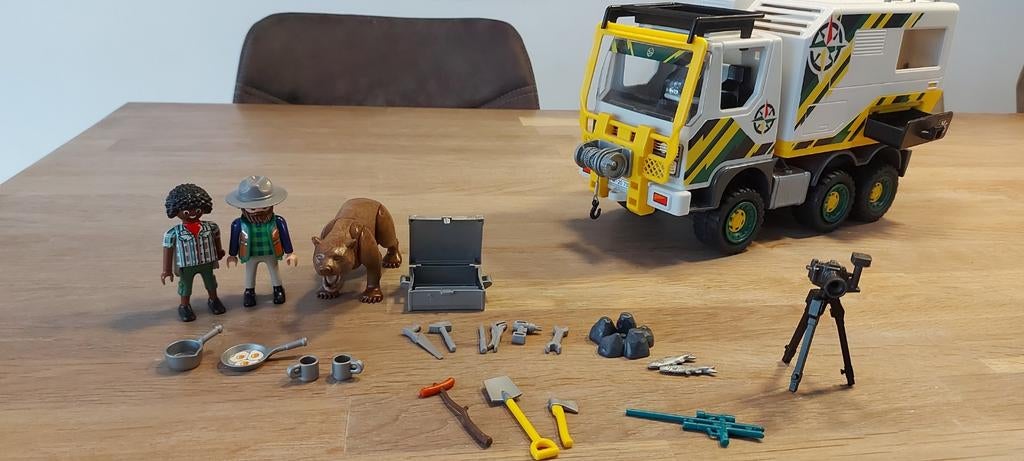 Playmobil Wildlife Expeditietruck Set 70278, Ophalen of Verzenden, Zo goed als nieuw, Complete set