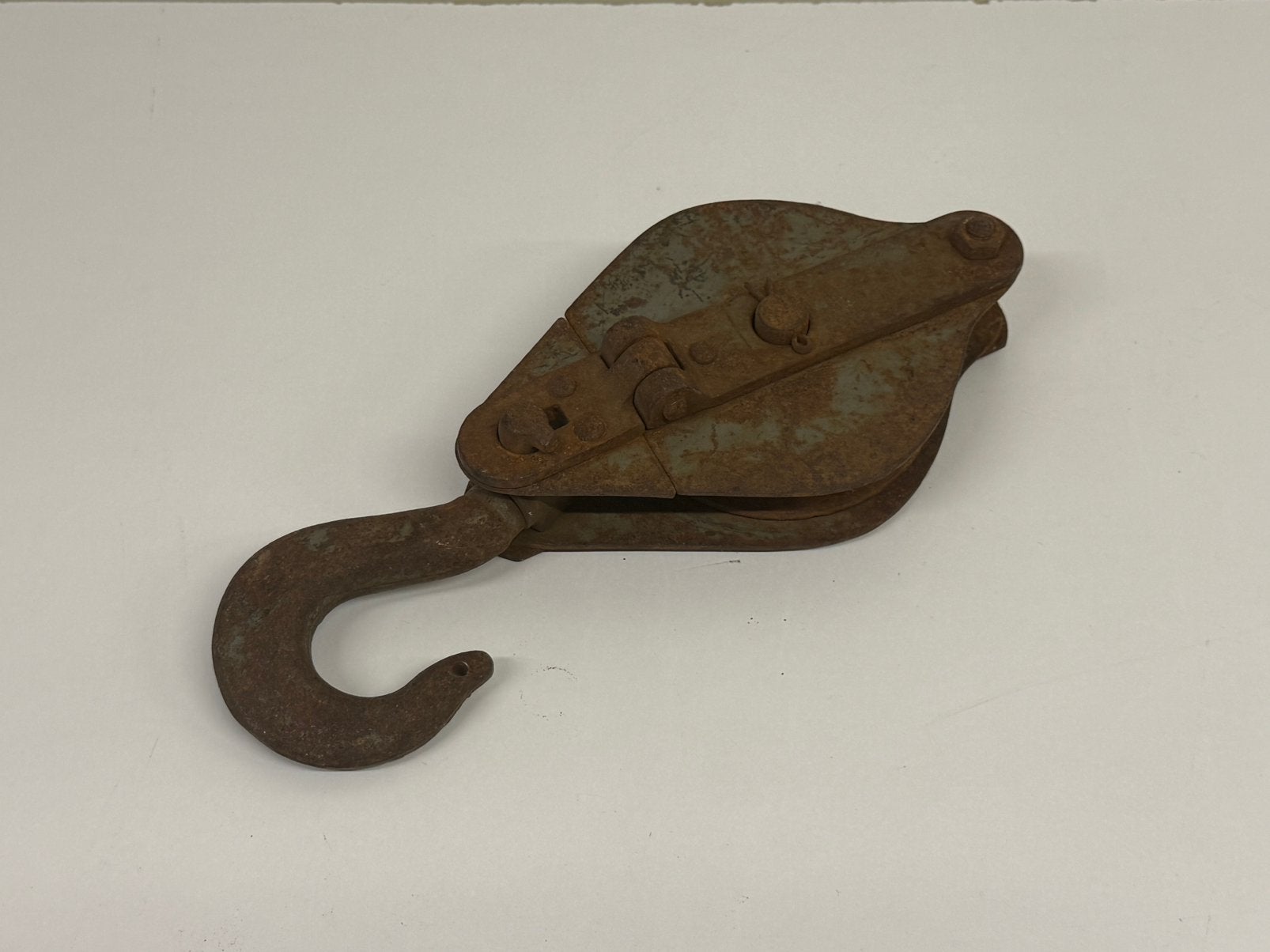 Oude antieke zware  industriële grote ijzeren katrol 30 cm, Ophalen of Verzenden