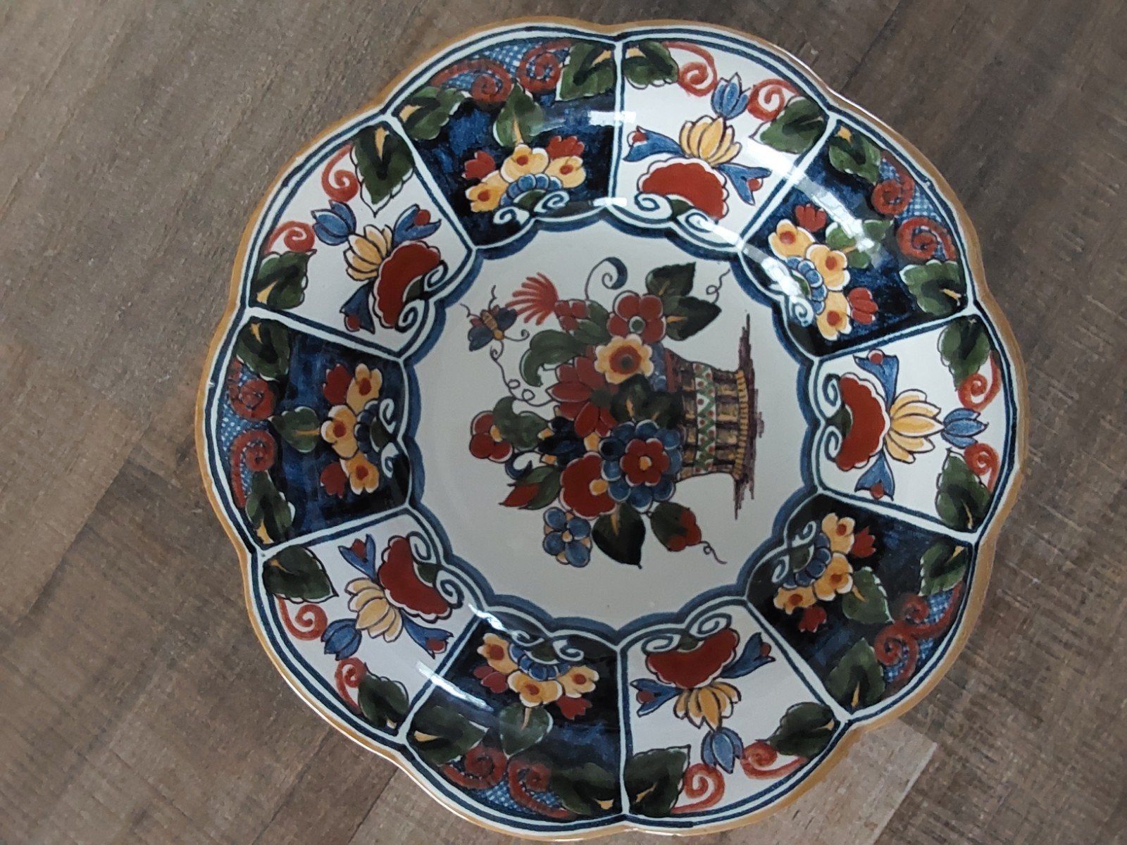 Makkum wandbord met prachtig bloemmotief, Ophalen