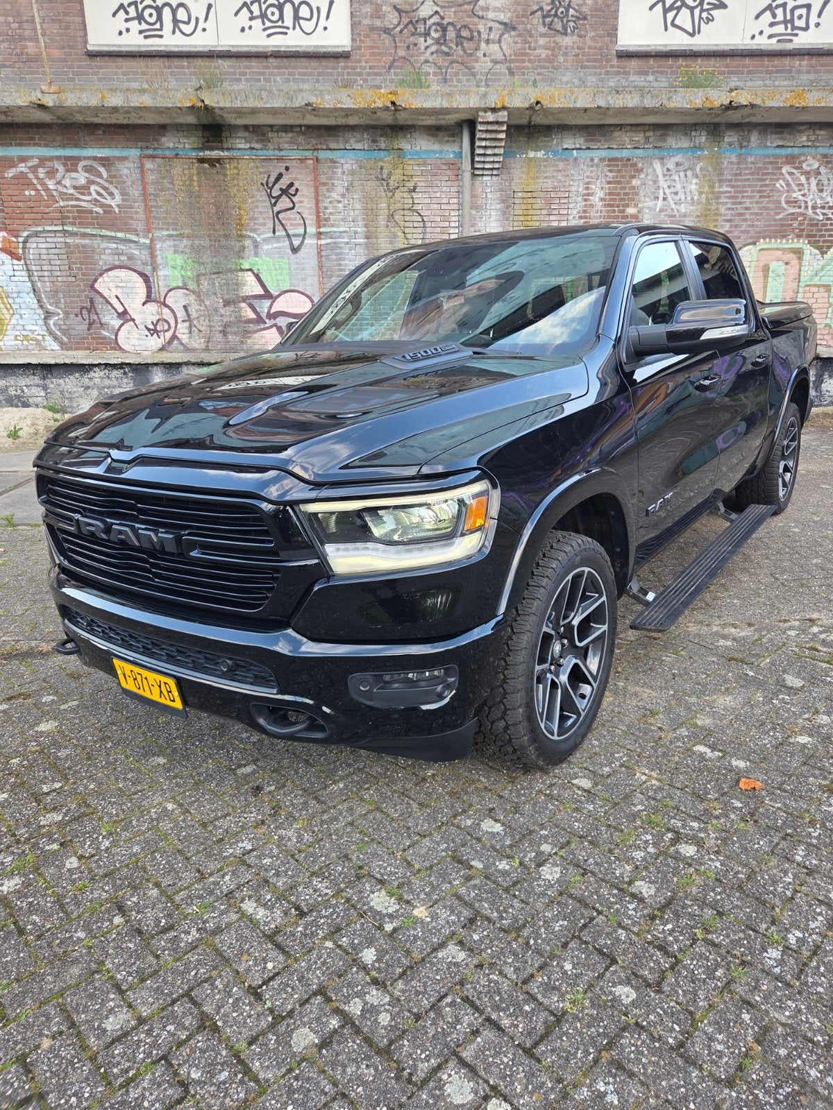 Dodge RAM 2019 laramie marge!, Auto's, Automaat, Zwart, Vierwielaandrijving, 2403 kg