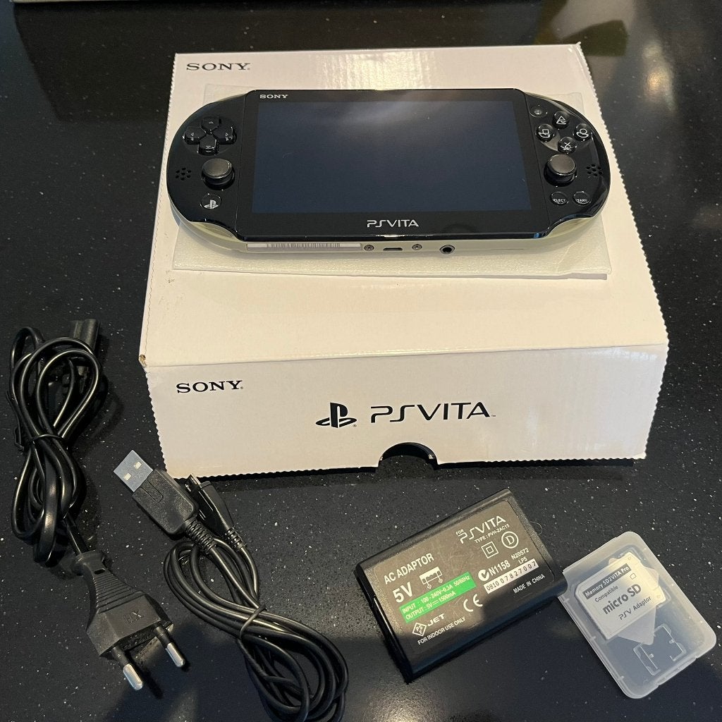 Playstation Vita Slim 2000 PSVita PS Vita Kaki Zwart, 1 speler, Racen en Vliegen, Ophalen of Verzenden, Zo goed als nieuw
