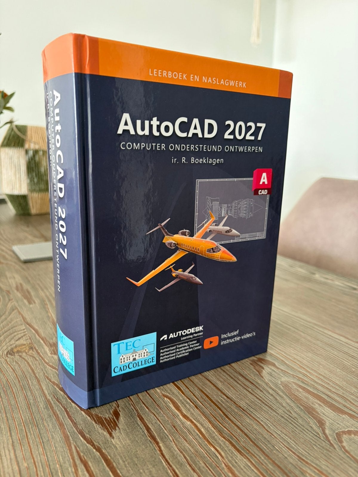 AutoCAD 2027, Ophalen of Verzenden, Zo goed als nieuw