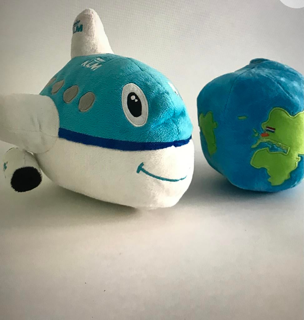 Klm blueys vliegtuig / wereldbol knuffel reversibele, Verzenden