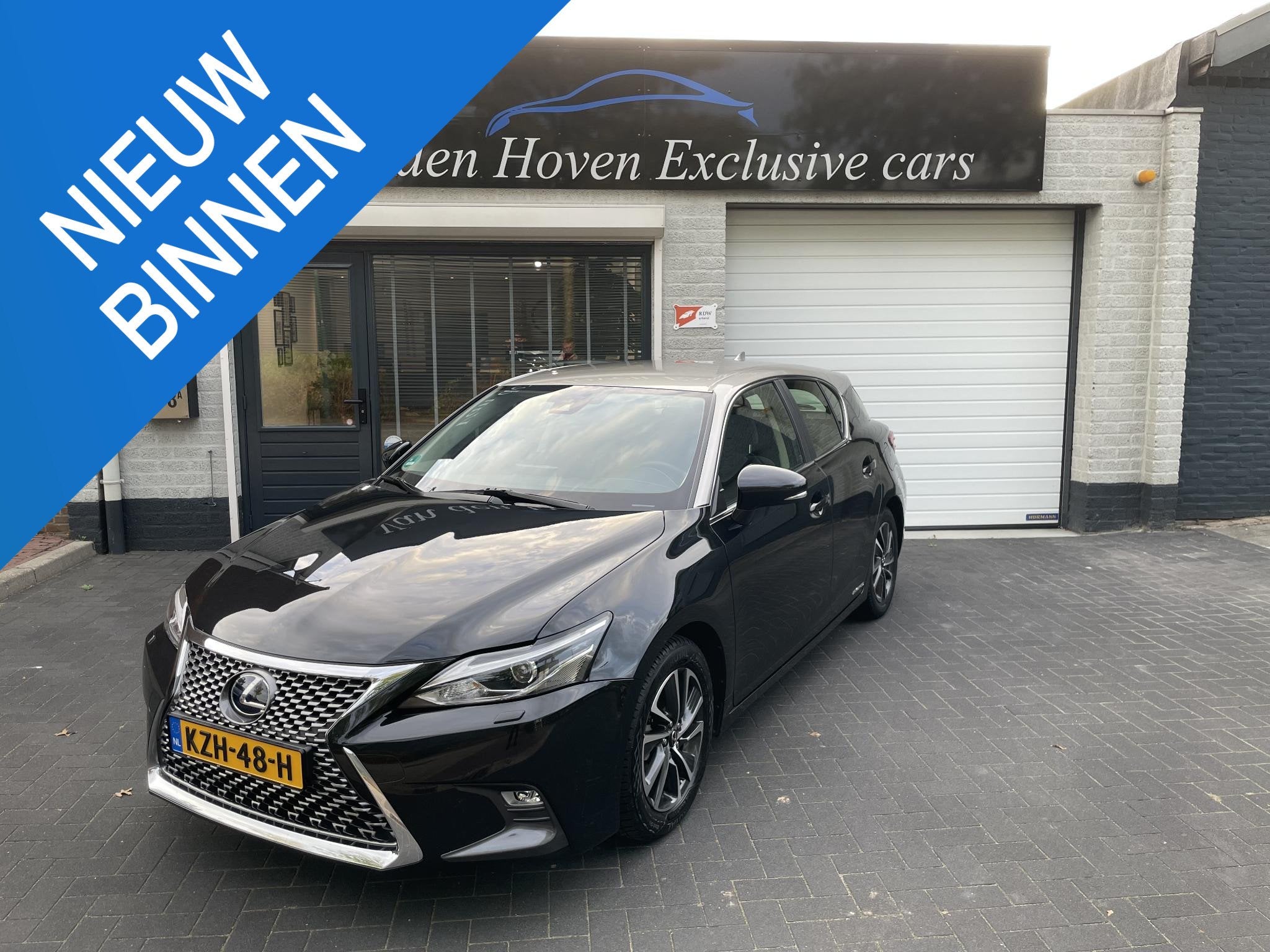 Lexus CT 200h Business Line Hybrid Two Tone Kleur., Auto's, Dealer onderhouden, Gebruikt, 4 cilinders, Zwart
