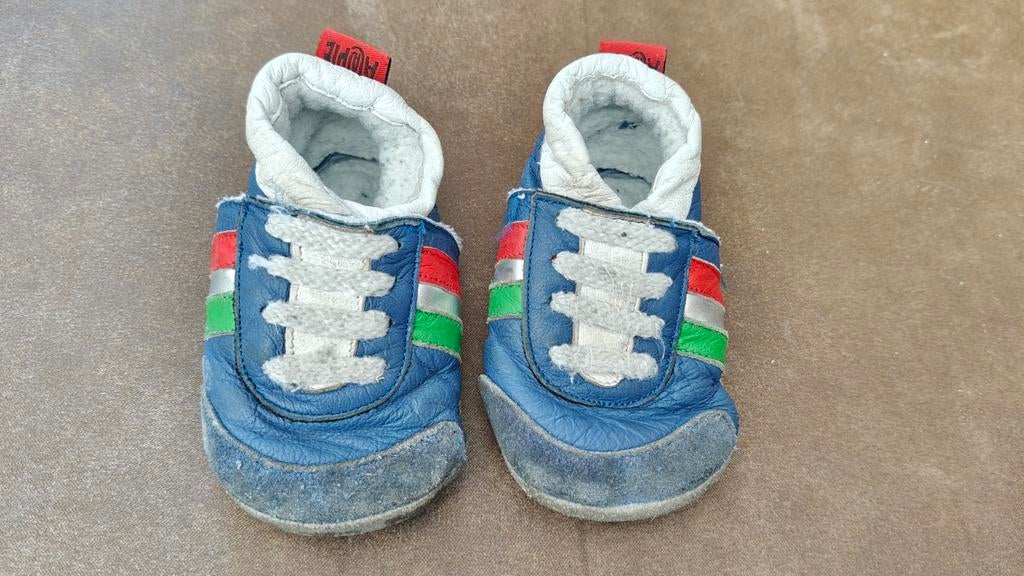 Aapie slofjes, Kinderen en Baby's, Babykleding | Schoentjes en Sokjes, Ophalen, Gebruikt, Jongetje, Slofjes