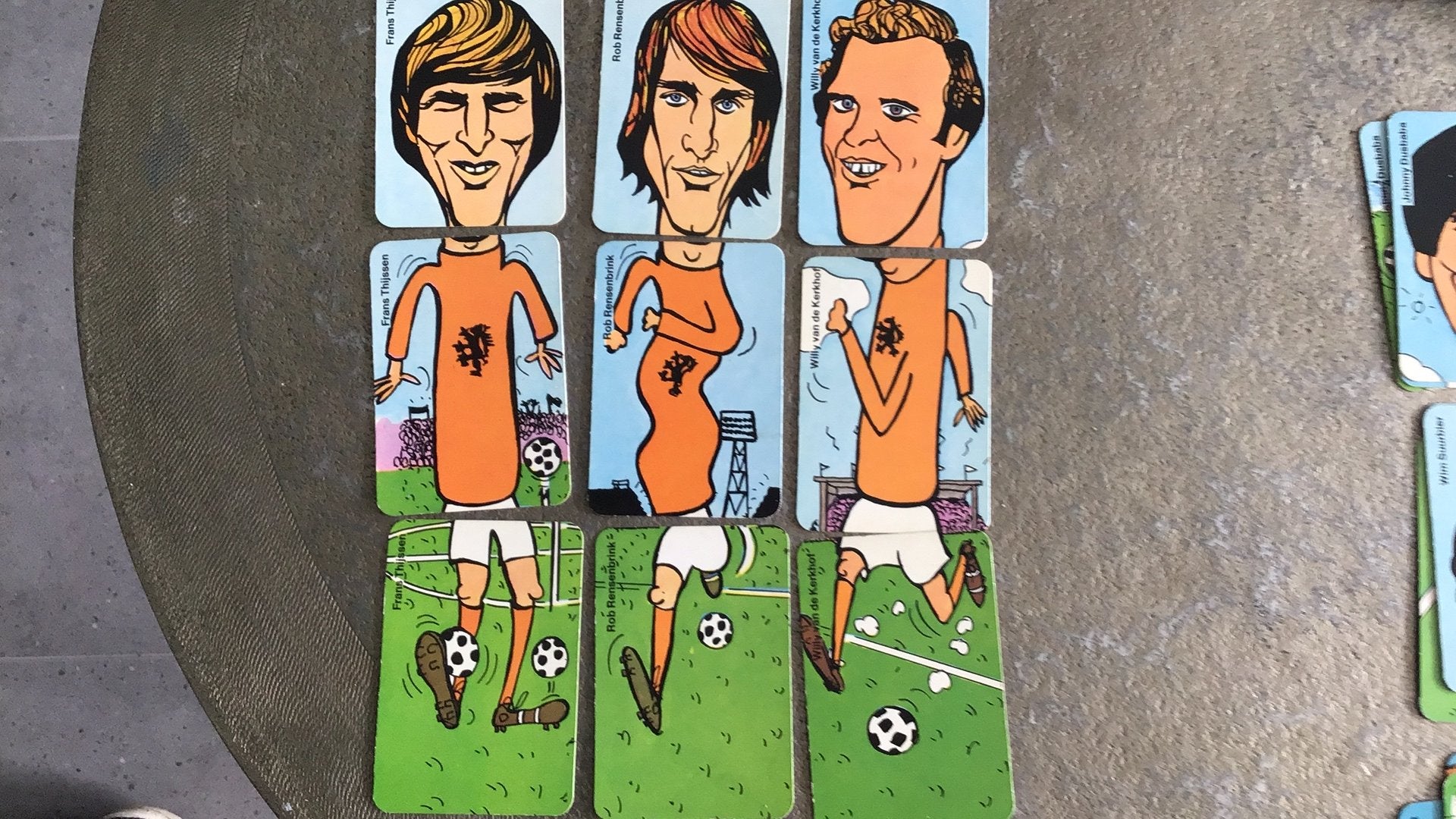 21 oude Voetbal-Carricaturen van 7 spelers, Ophalen of Verzenden