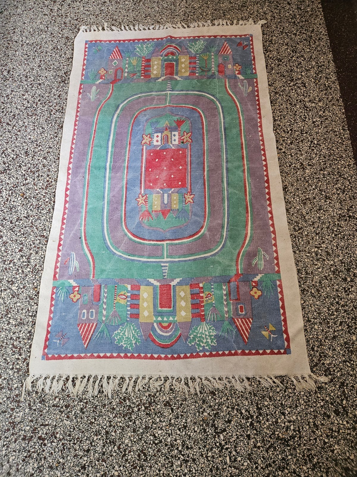 Kleed speel/kinderkamer. Geweven 170x92 cm., Overige kleuren, Zo goed als nieuw, Oosters, 150 tot 200 cm