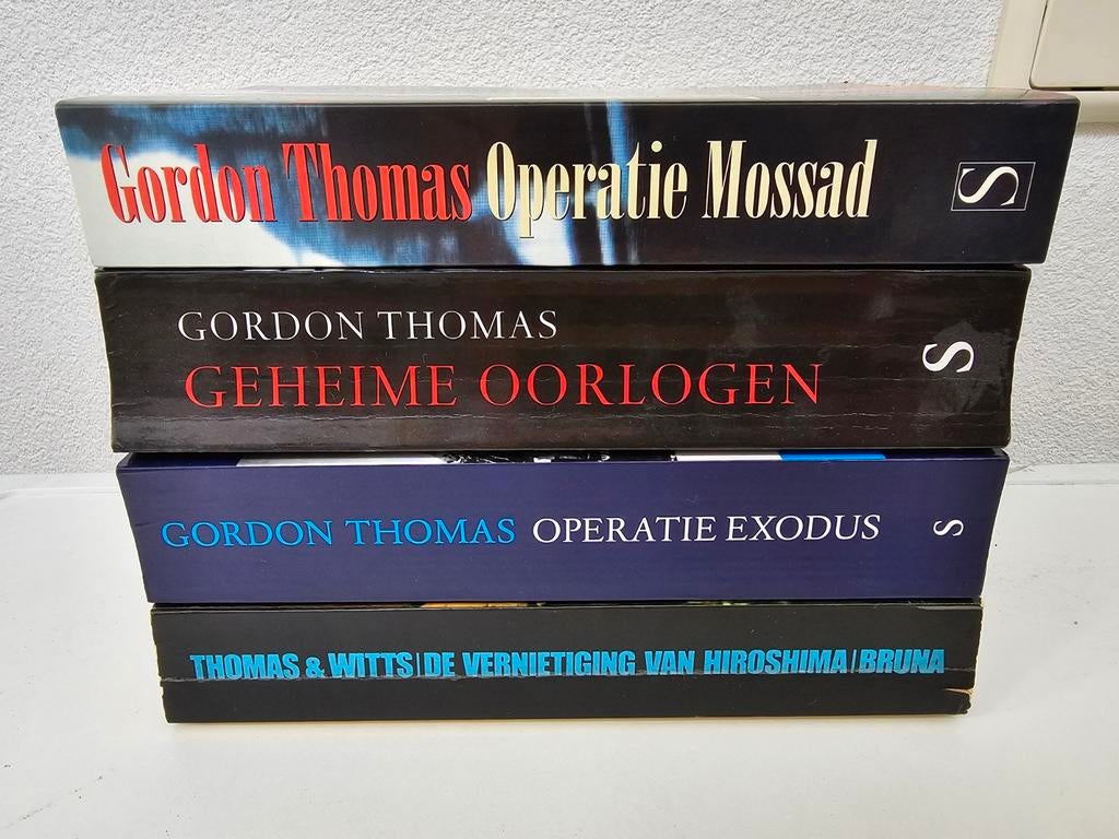 Gordon Thomas Boeken Operatie Mossad, Geheime Oorlogen, Exo, Ophalen of Verzenden, Gelezen, Gordon Thomas