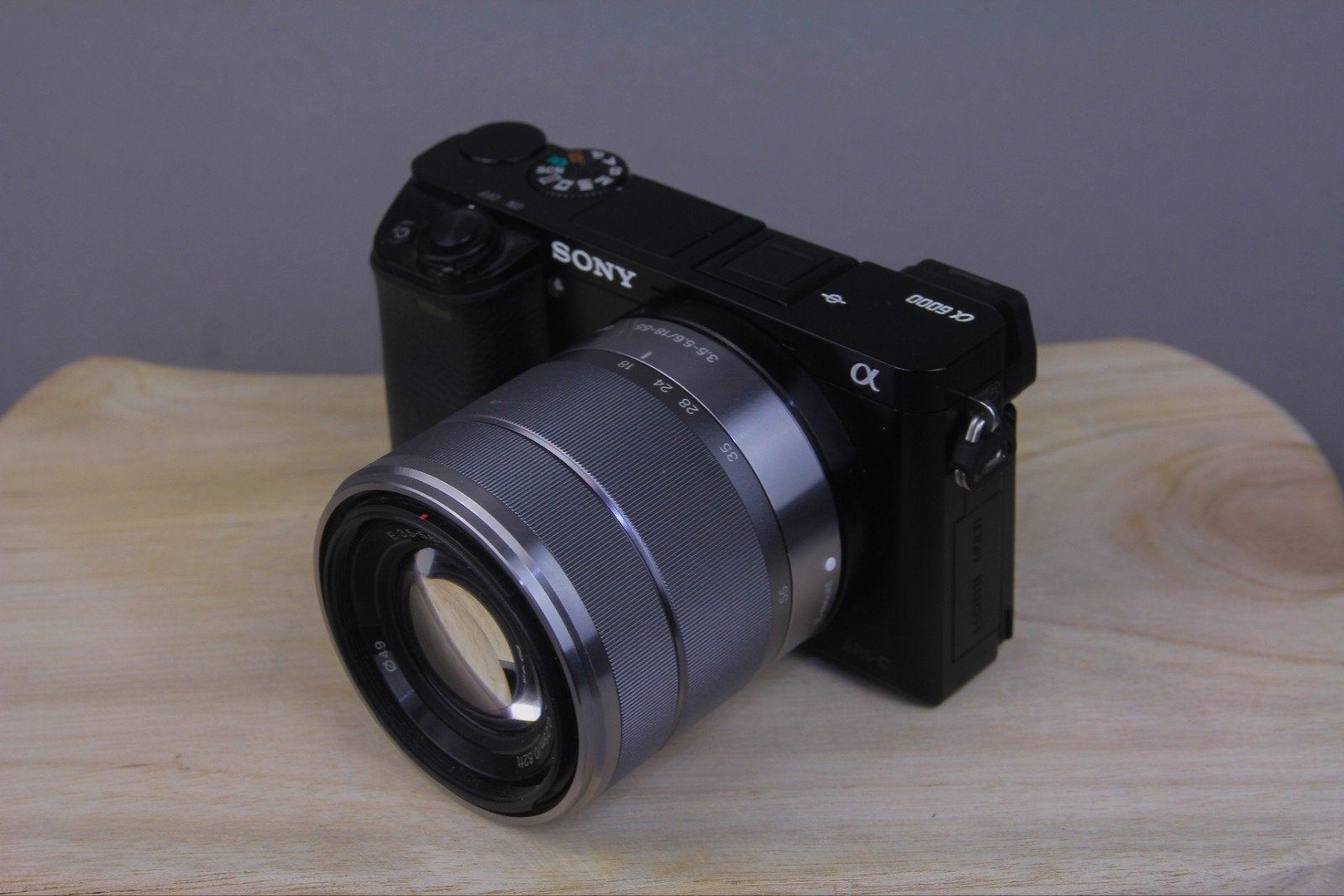 Sony A6000 + E 18-55mm OSS systeemcamera, Ophalen of Verzenden
