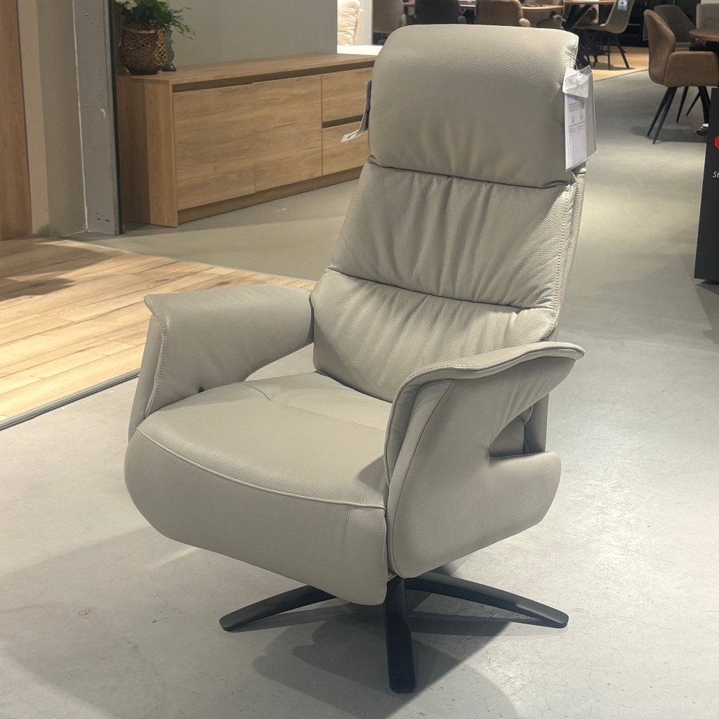 Relaxfauteuil Altonia Profijt Meubel, Ophalen, Zo goed als nieuw, 75 tot 100 cm, Leer