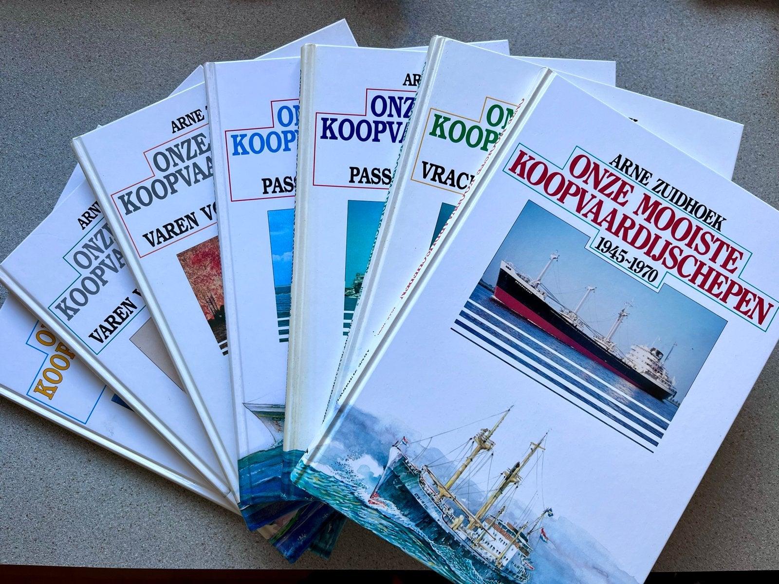 Arne Zuidhoek - Onze Mooiste Koopvaardijschepen (7 delen), Ophalen of Verzenden, Zo goed als nieuw, Boot