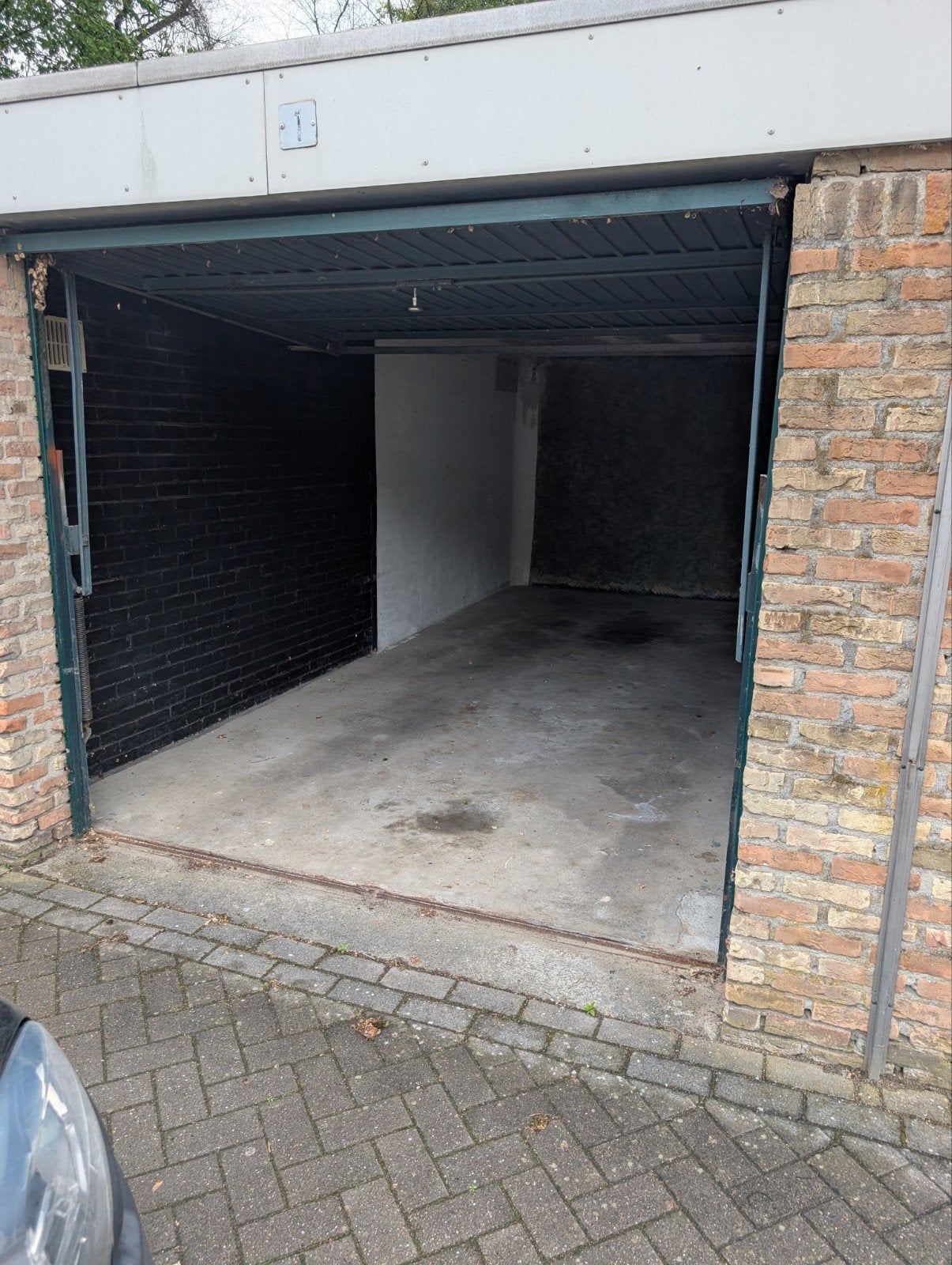 Te huur garage box in Eindhoven, Auto diversen, Autostallingen en Garages