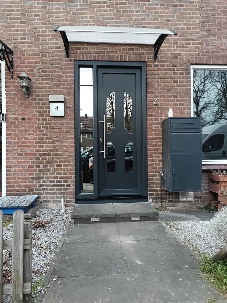 Kozijnen op maat, daakramen, lichtkoepels, 24-uursservice