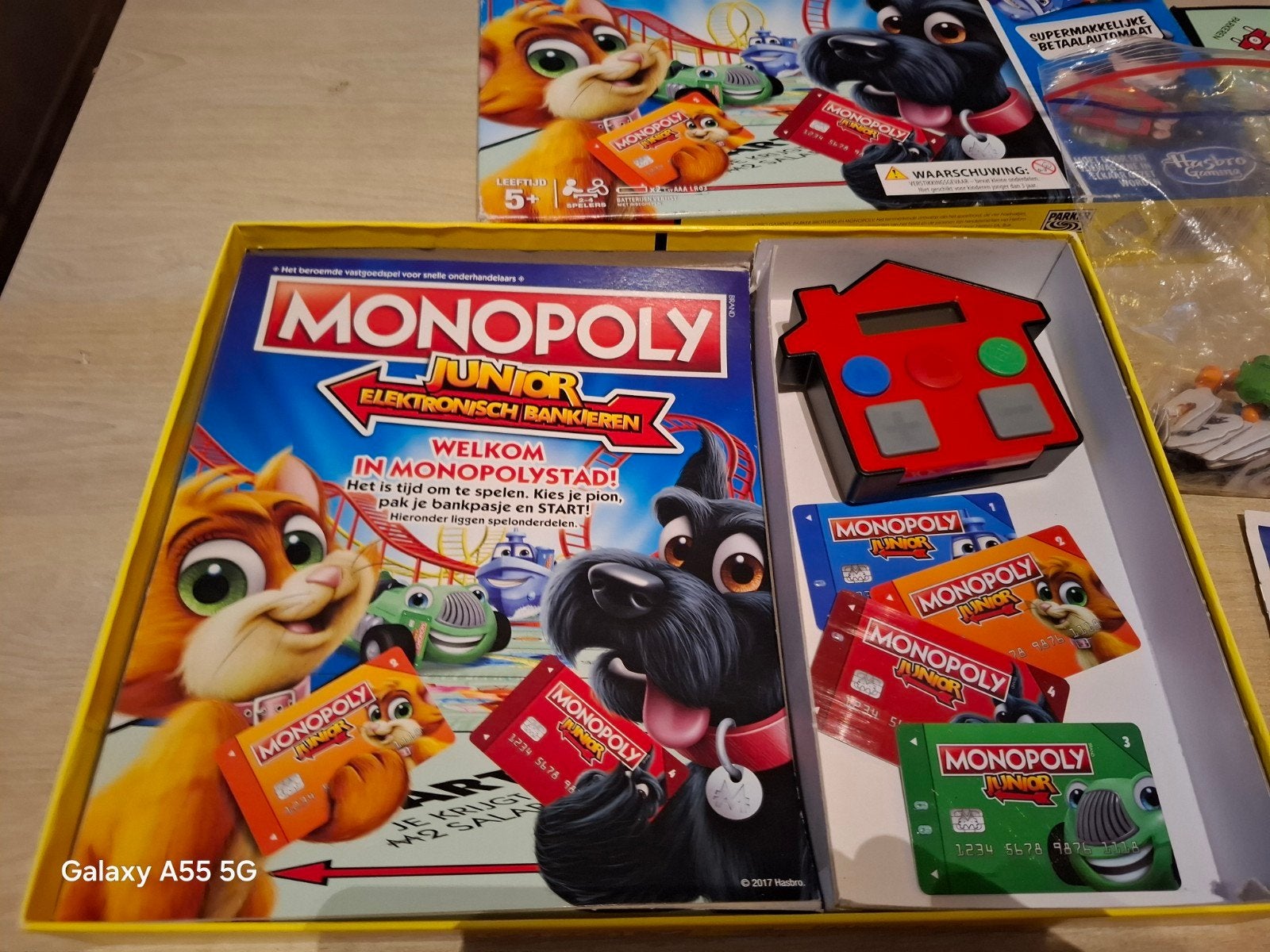 Monopoly Junior Elektronisch Bankieren - Zo goed als nieuw, Ophalen of Verzenden, Hasbro, Nvt, Nvt