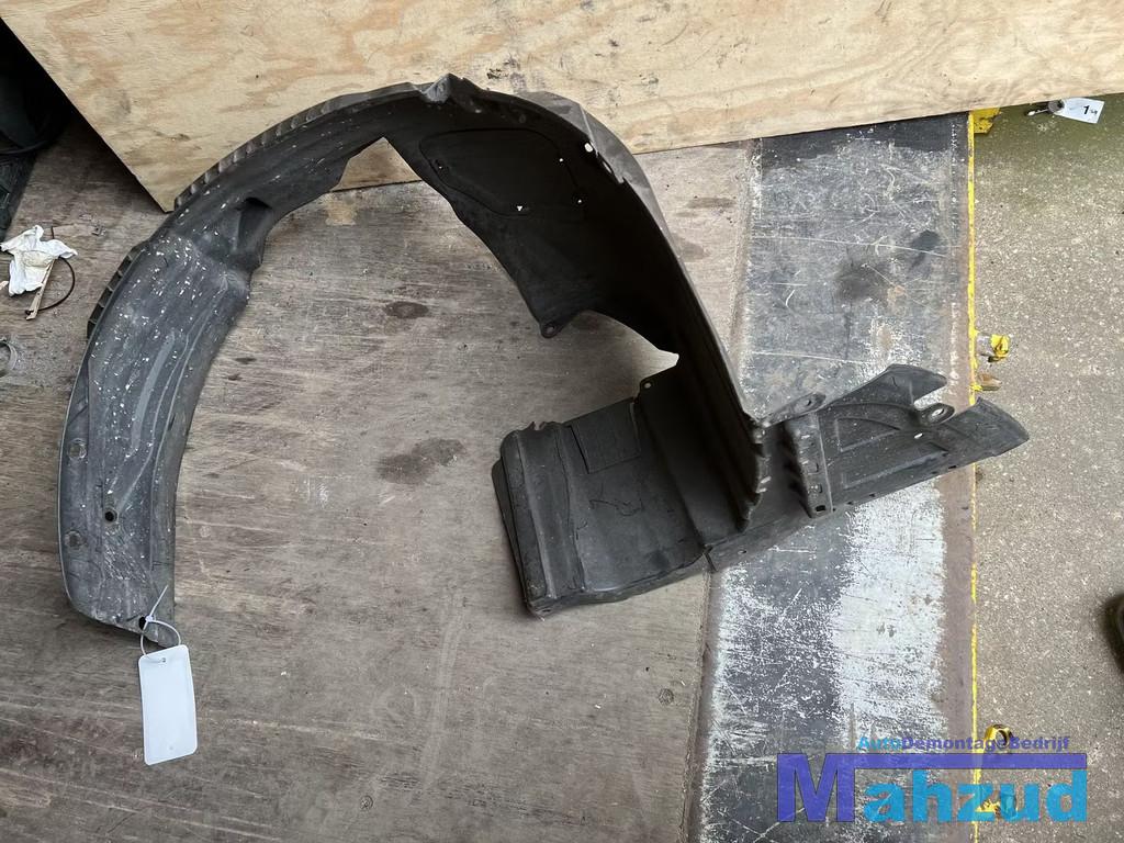MITSUBISHI COLT 6 rechts voor modderkuip 2002-2012, Info@mitsubishi-motors.com, Gebruikt, Mitsubishi Motors Corporation, Ophalen of Verzenden