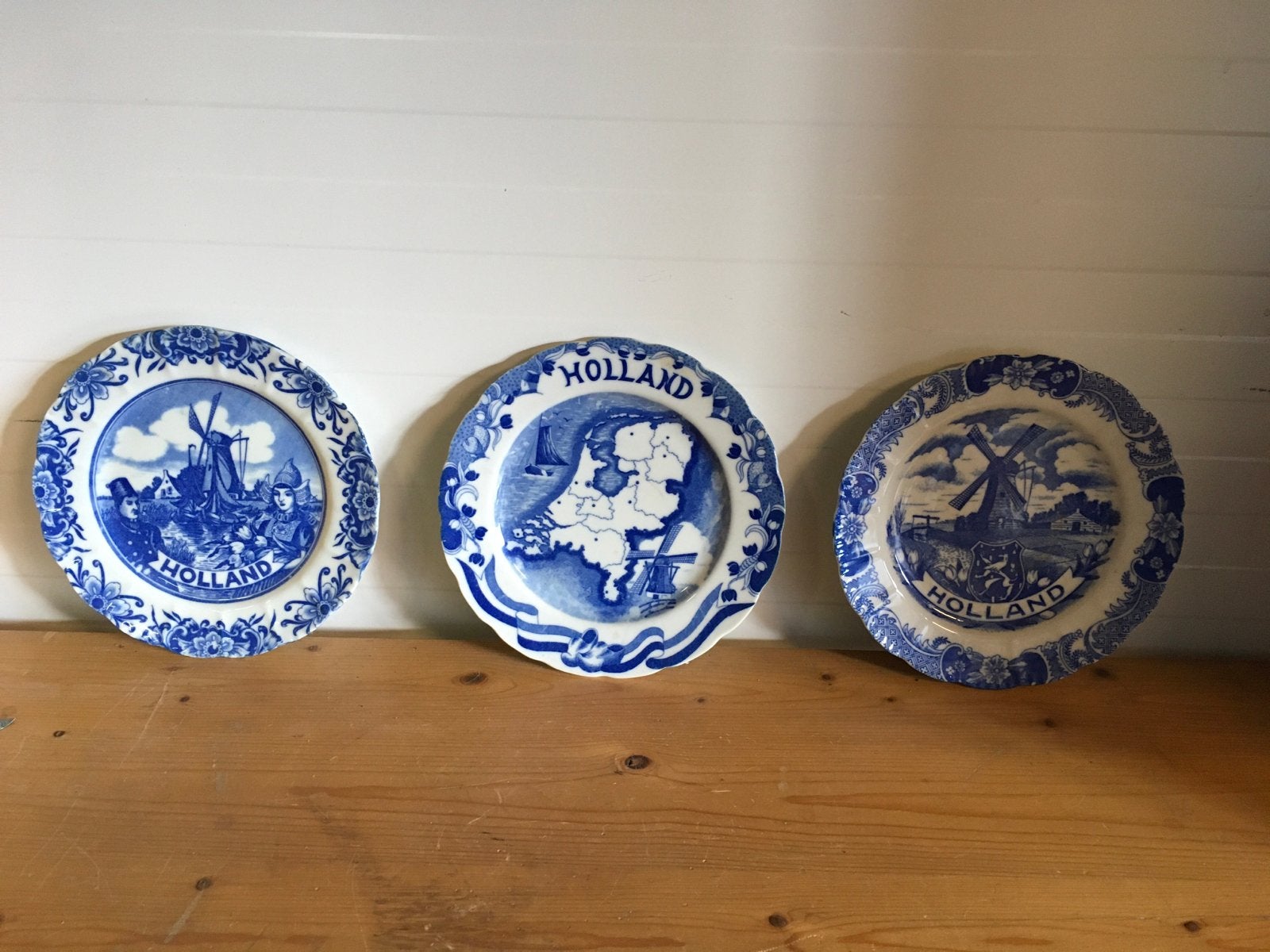 Antieke Wandborden: Holland, Herrijzend Nederland, Koningshu, Ophalen of Verzenden