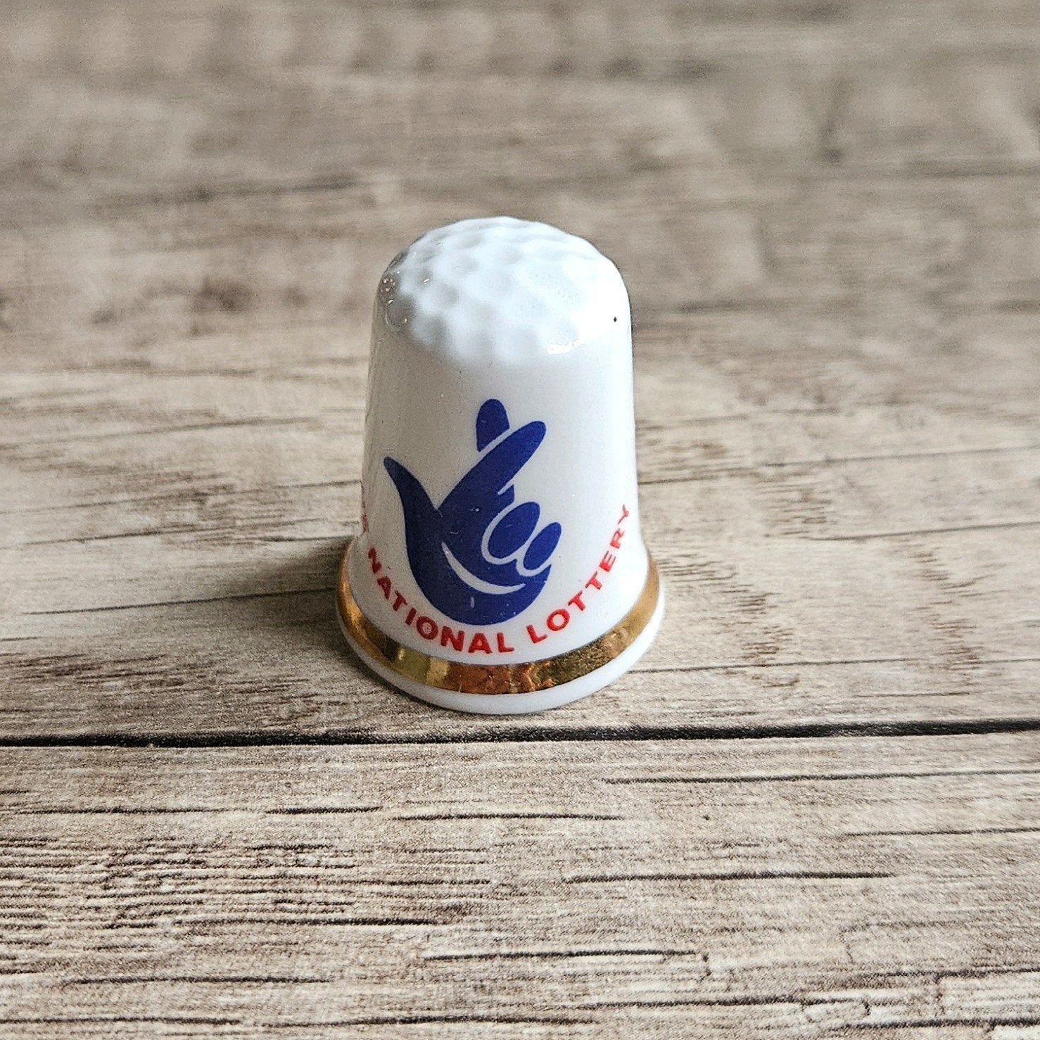 vingerhoedjes verzamelen  - reclame - vingerhoed, Ophalen of Verzenden, Zo goed als nieuw, Porselein
