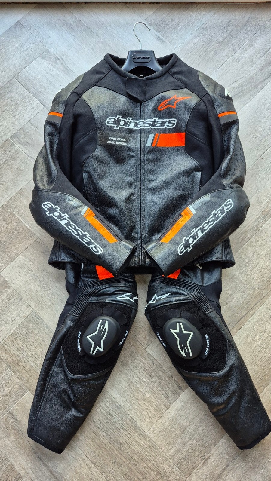 Alpinestars GP Force Chaser 2-delig combipak - Maat 54, Motoren, Kleding | Motorkleding, Alpine Stars, Ophalen of Verzenden, Tweedehands