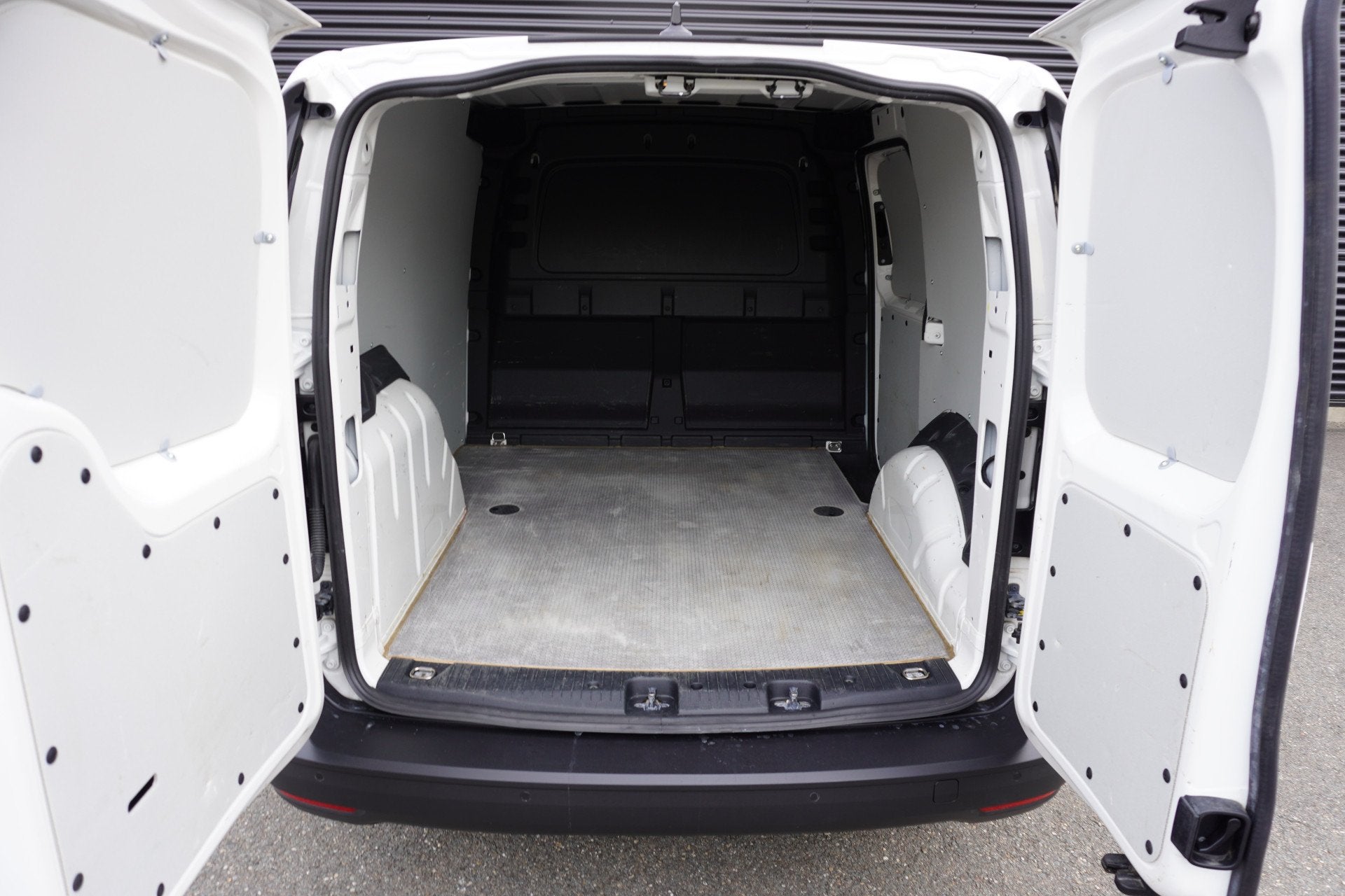 Volkswagen Caddy Cargo 2.0 TDI 102pk Apple carplay Cruise Co, Auto's, Voorwielaandrijving, 1518 kg, Gebruikt, 4 cilinders