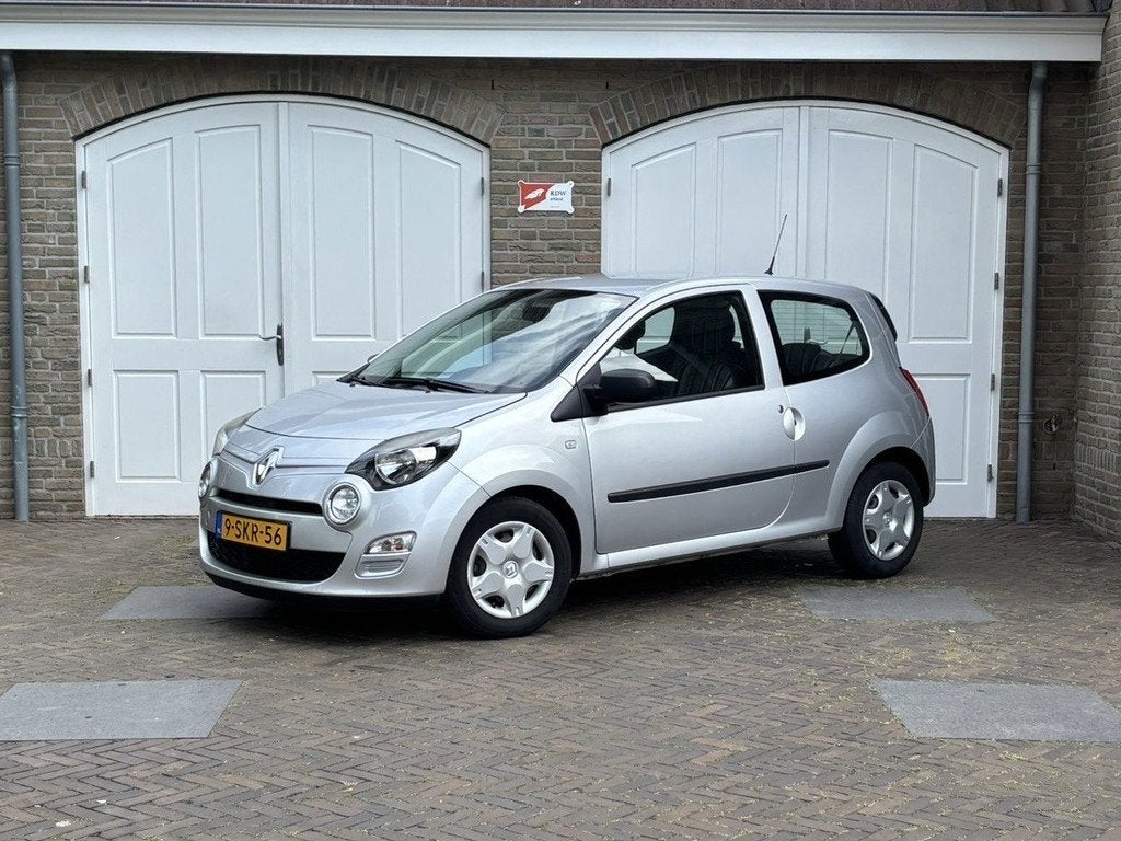 Renault Twingo 1.2 16V Parisienne nieuwe distributieriem, Auto's, Voorwielaandrijving, Gebruikt, 4 cilinders, 4 stoelen