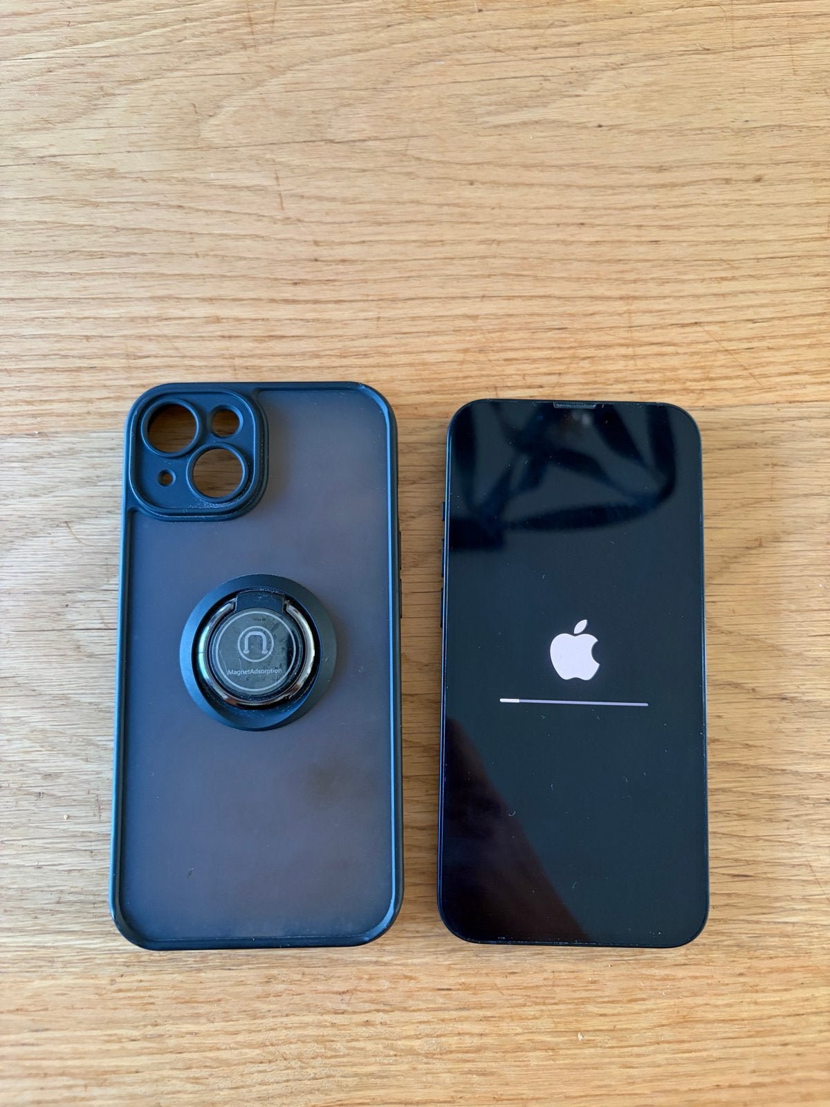 iPhone 13 inclusief hoesje - Ziet er nog goed uit, Telecommunicatie, Mobiele telefoons | Apple iPhone, Ophalen, Gebruikt, Zwart