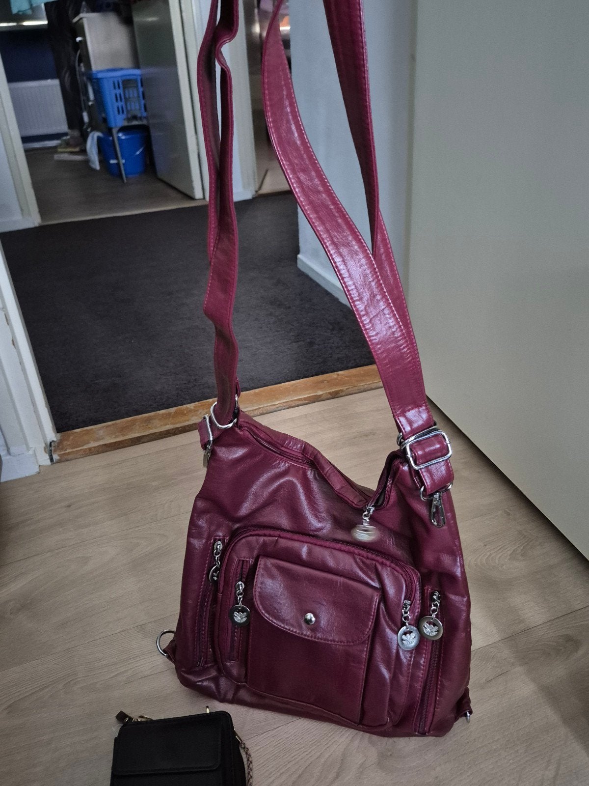 nieuwe rode schoudertas, Sieraden, Tassen en Uiterlijk, Tassen | Damestassen, Ophalen of Verzenden, Nieuw, Rood, Schoudertasje