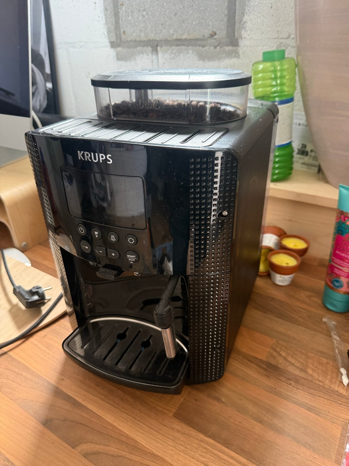 Krups FDB145000P Volautomatische Espressomachine, Gebruikt, Espresso apparaat, Koffiebonen, 4 tot 10 kopjes