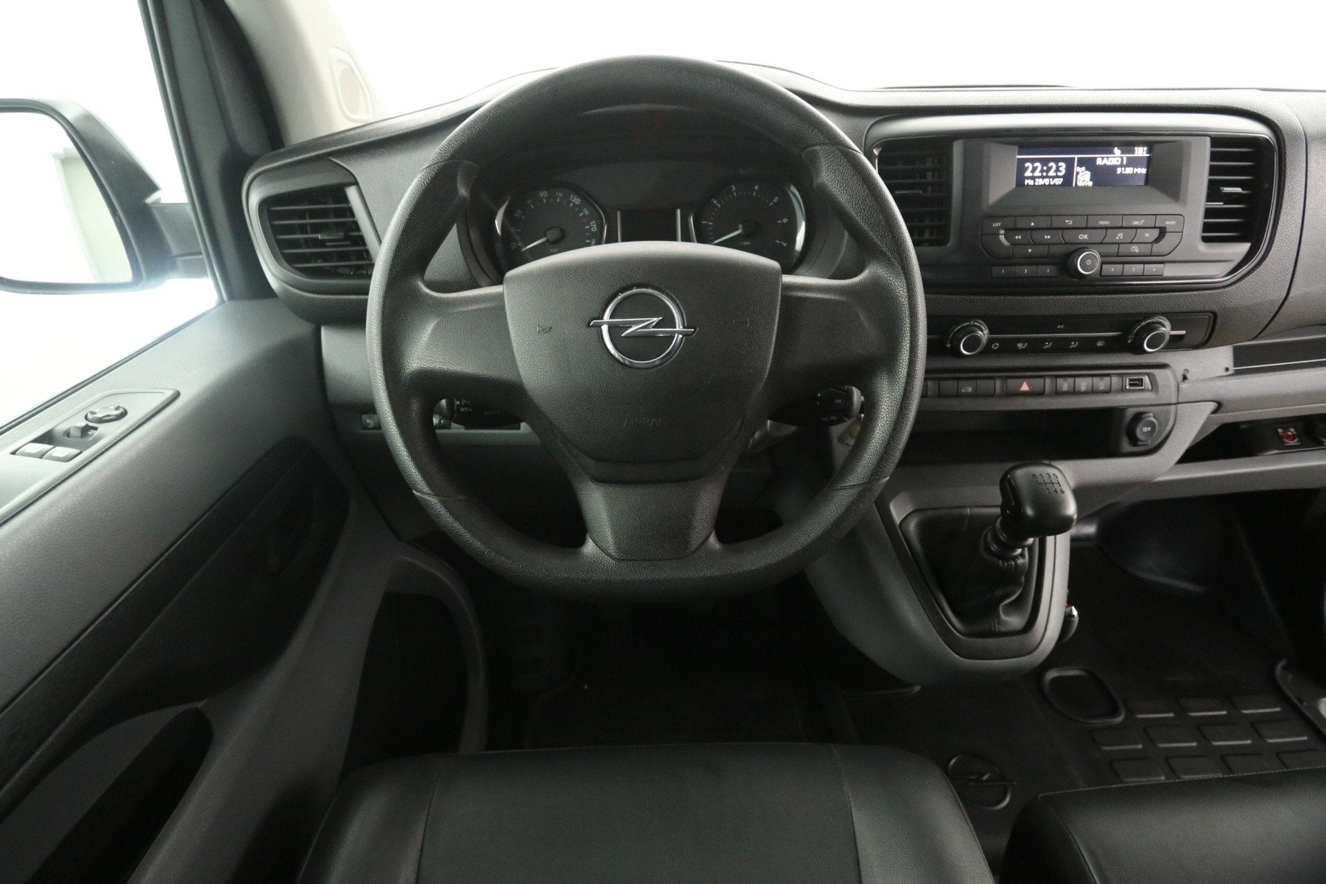 Opel Vivaro CDTI L3H1 | Airco | Cruise | 3 Zits | Trekhaak |, Auto's, Voorwielaandrijving, Gebruikt, Euro 6, 4 cilinders