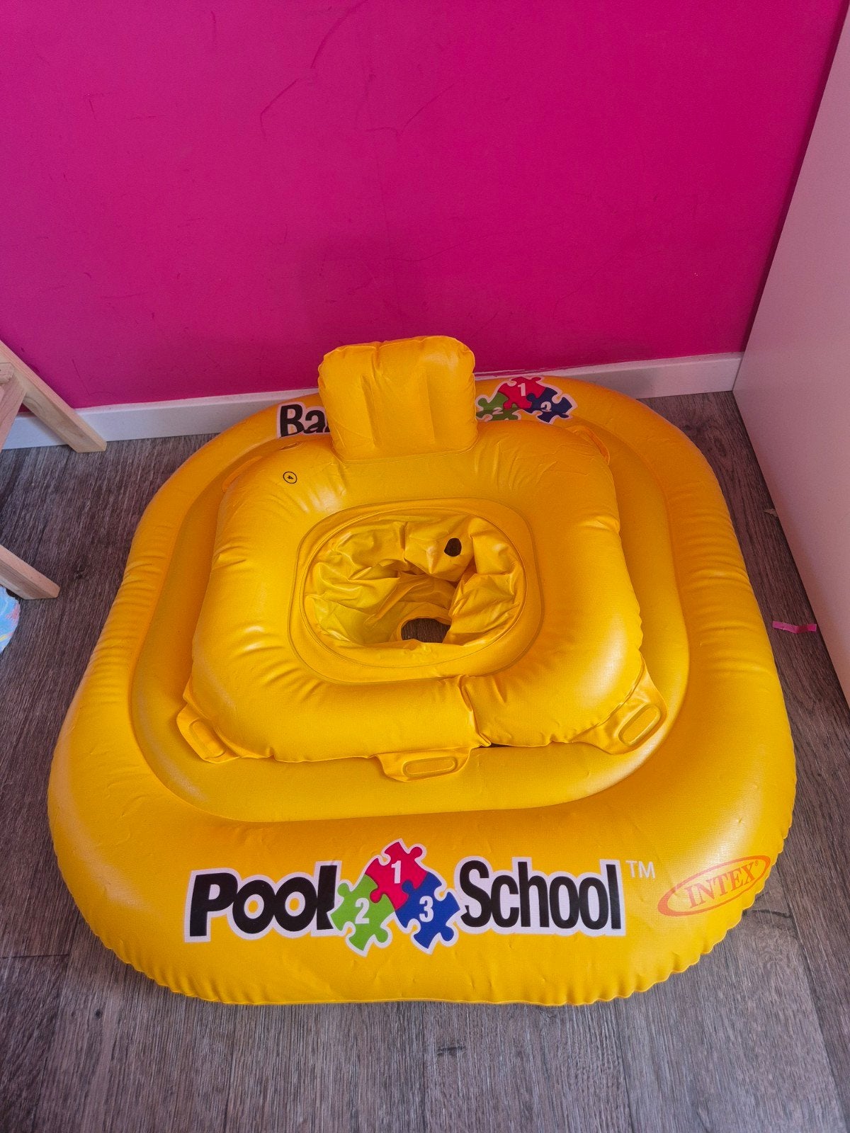 Twee baby zwembanden: Baby Swimmer en Intex Pool School, Ophalen